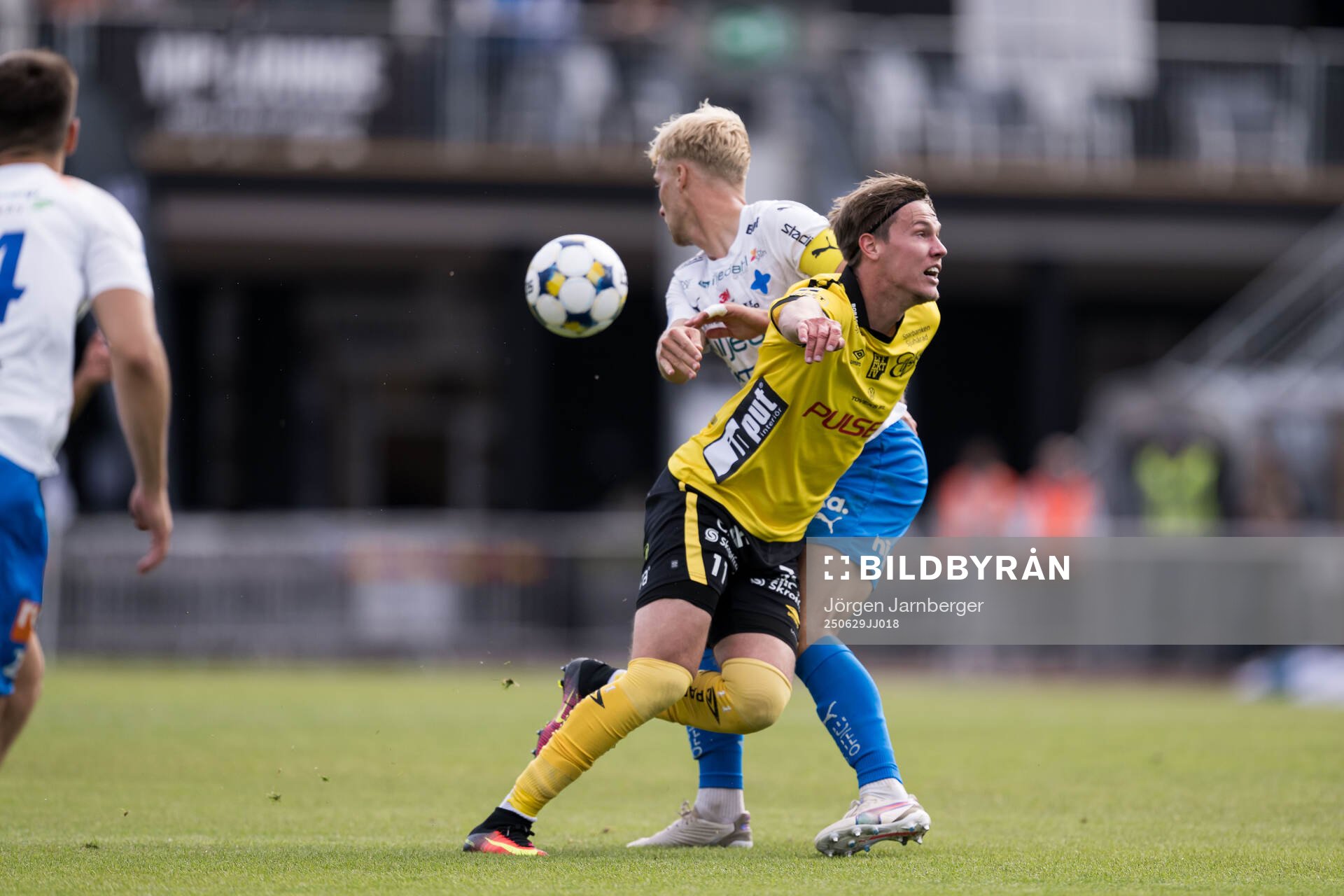 Värnamos Victor Larsson och Elfsborgs Taylor Silverholt