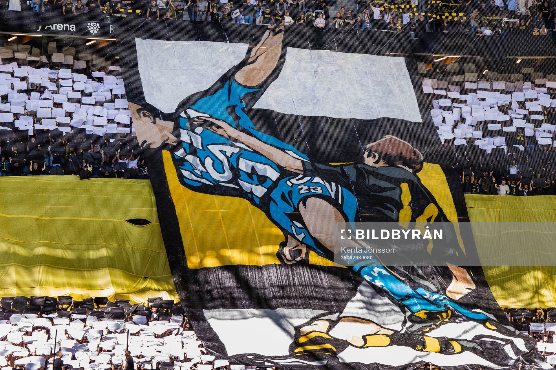 AIKs supportrar med tifo