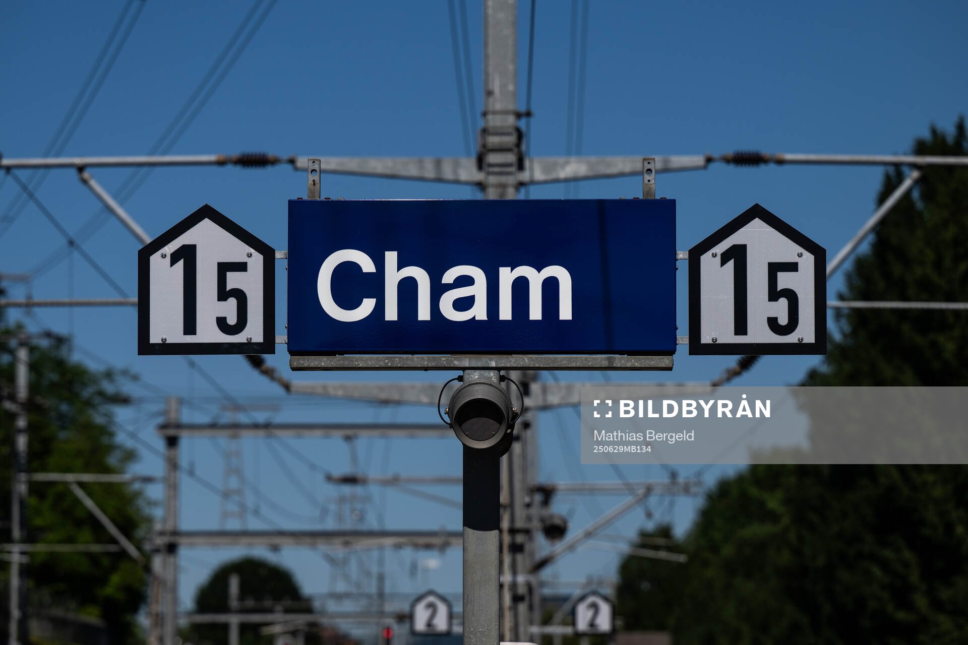 A sign that reads ”Cham” at the trainstation