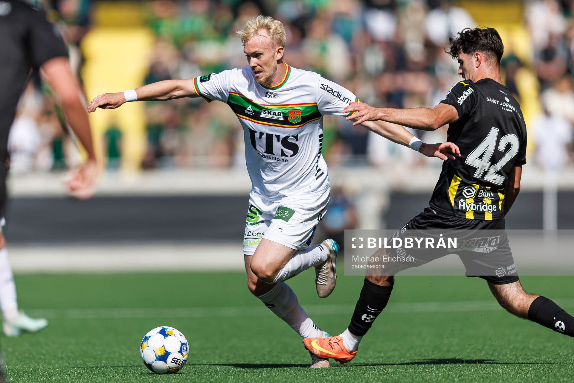GAIS Robin Wendin Thomasson och Häckens Nikola Mitrovic