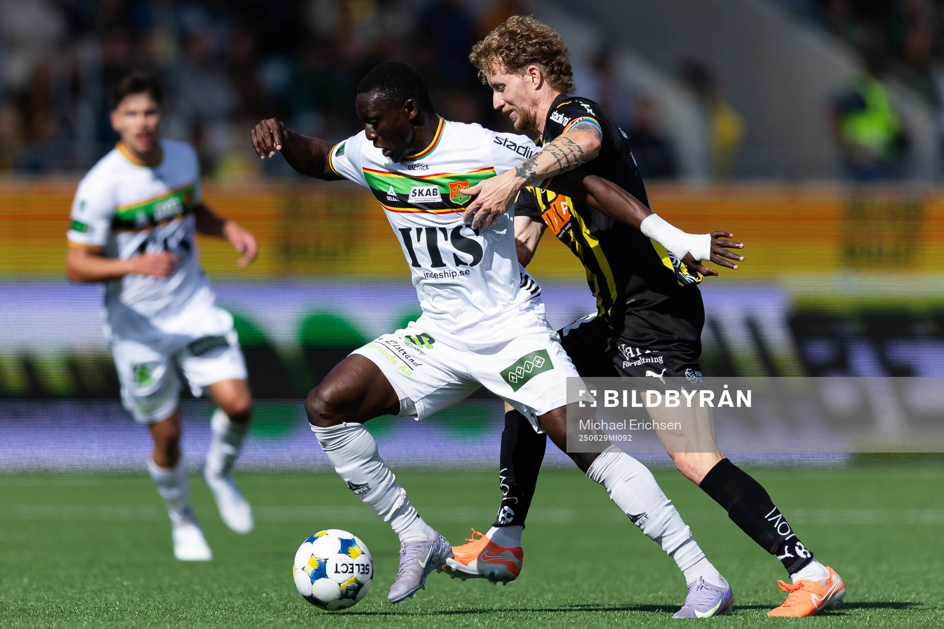 GAIS Ibrahim Diabate och Häckens Simon Gustafson