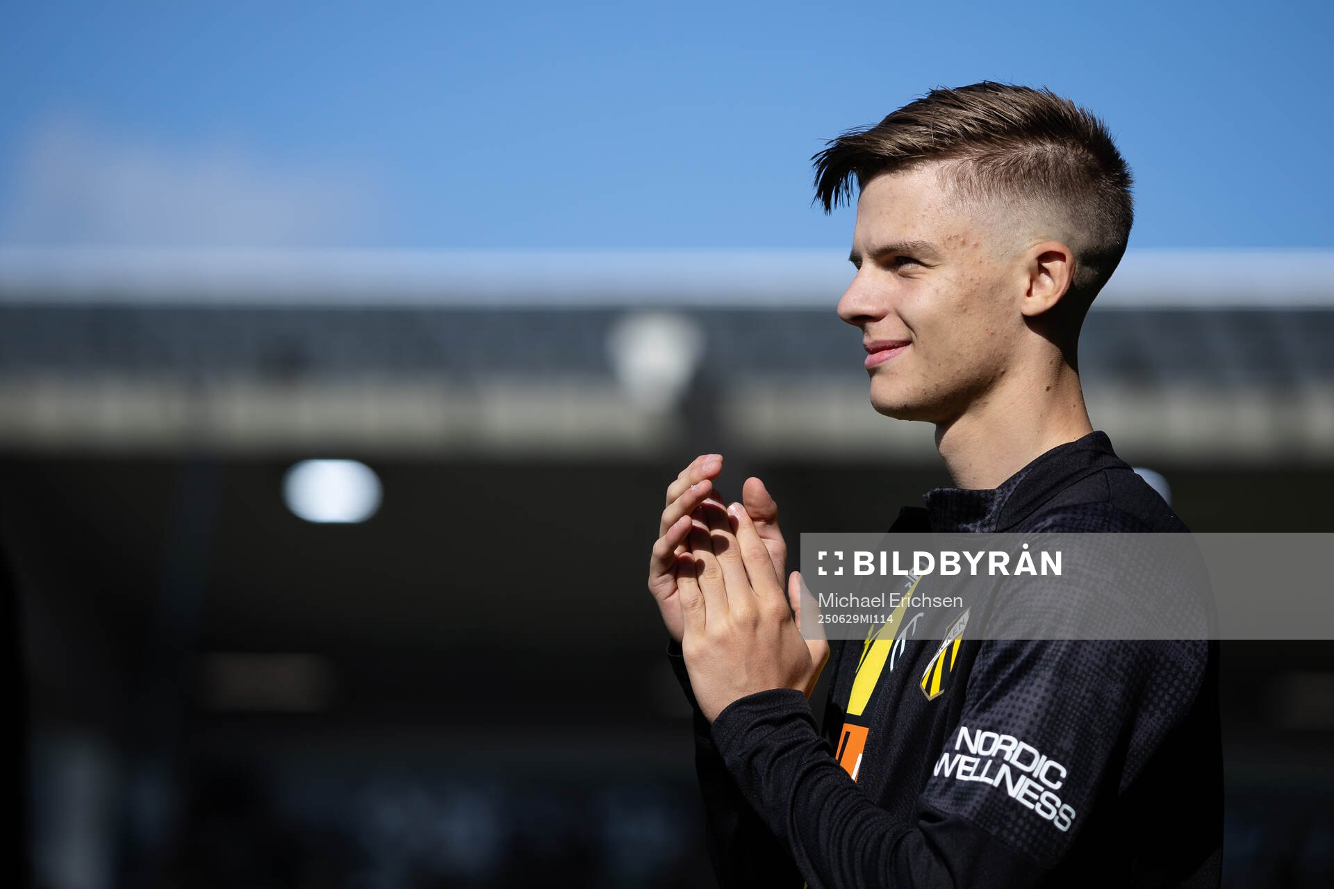 Häcken presenterar Adrian Svanbäck som ny spelare i