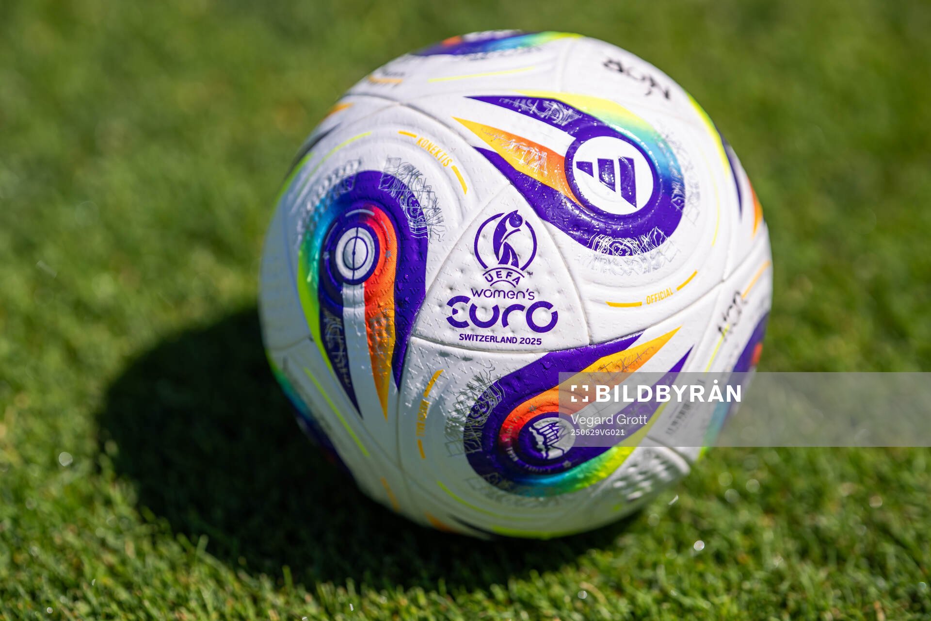 The official Adidas matchball