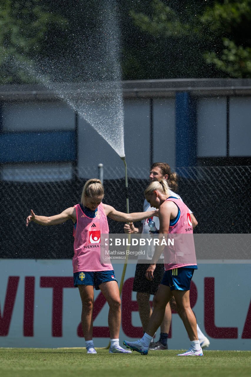 Rebecka Blomqvist and Jonna Andersson of the Swedish