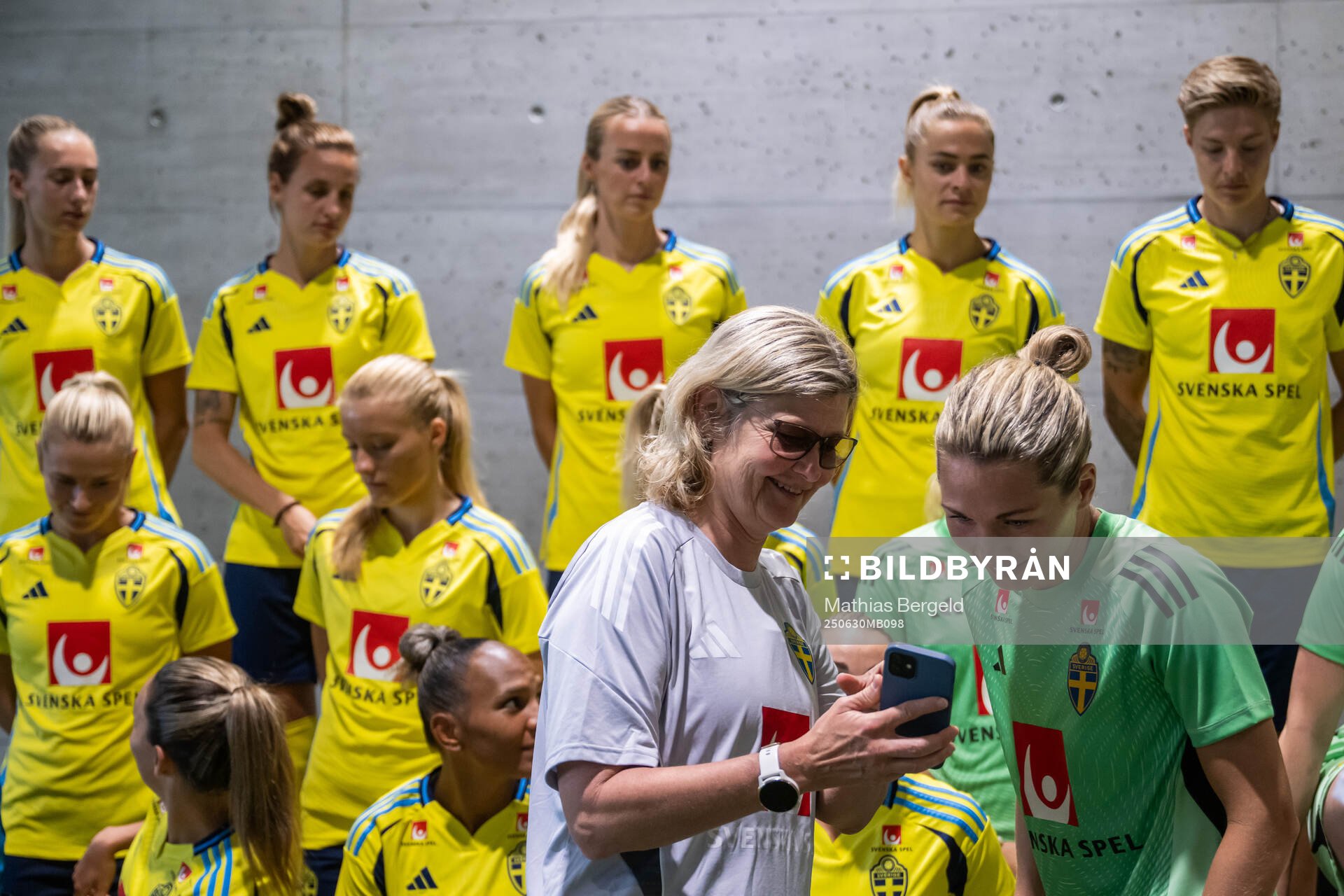 Press officer Rebecka Schelin and goalkeeper Jennifer Falk