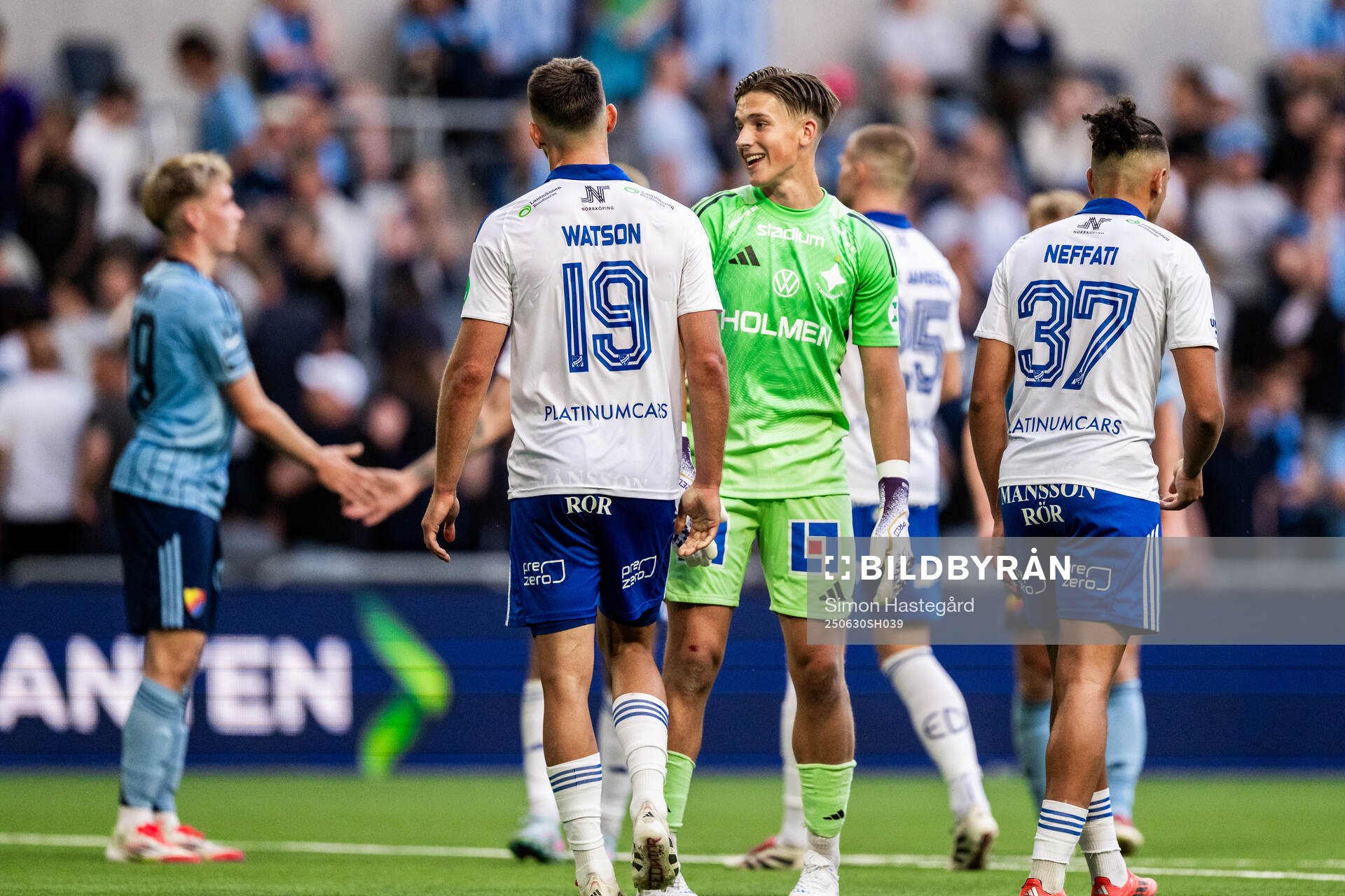 IFK Norrköpings målvakt David Andersson jublar