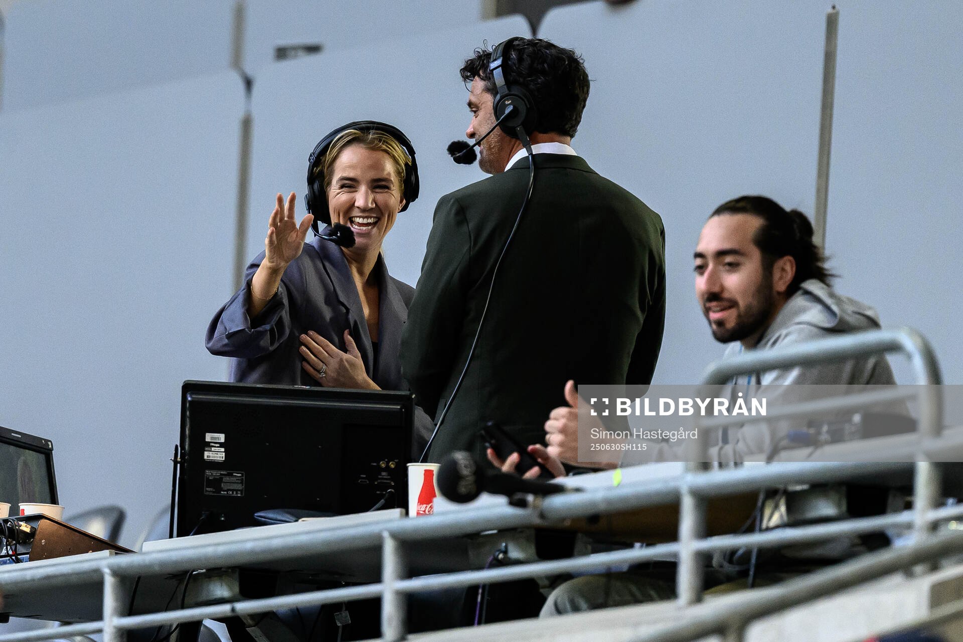 Irma och Mika Zibanejad på läktarplats