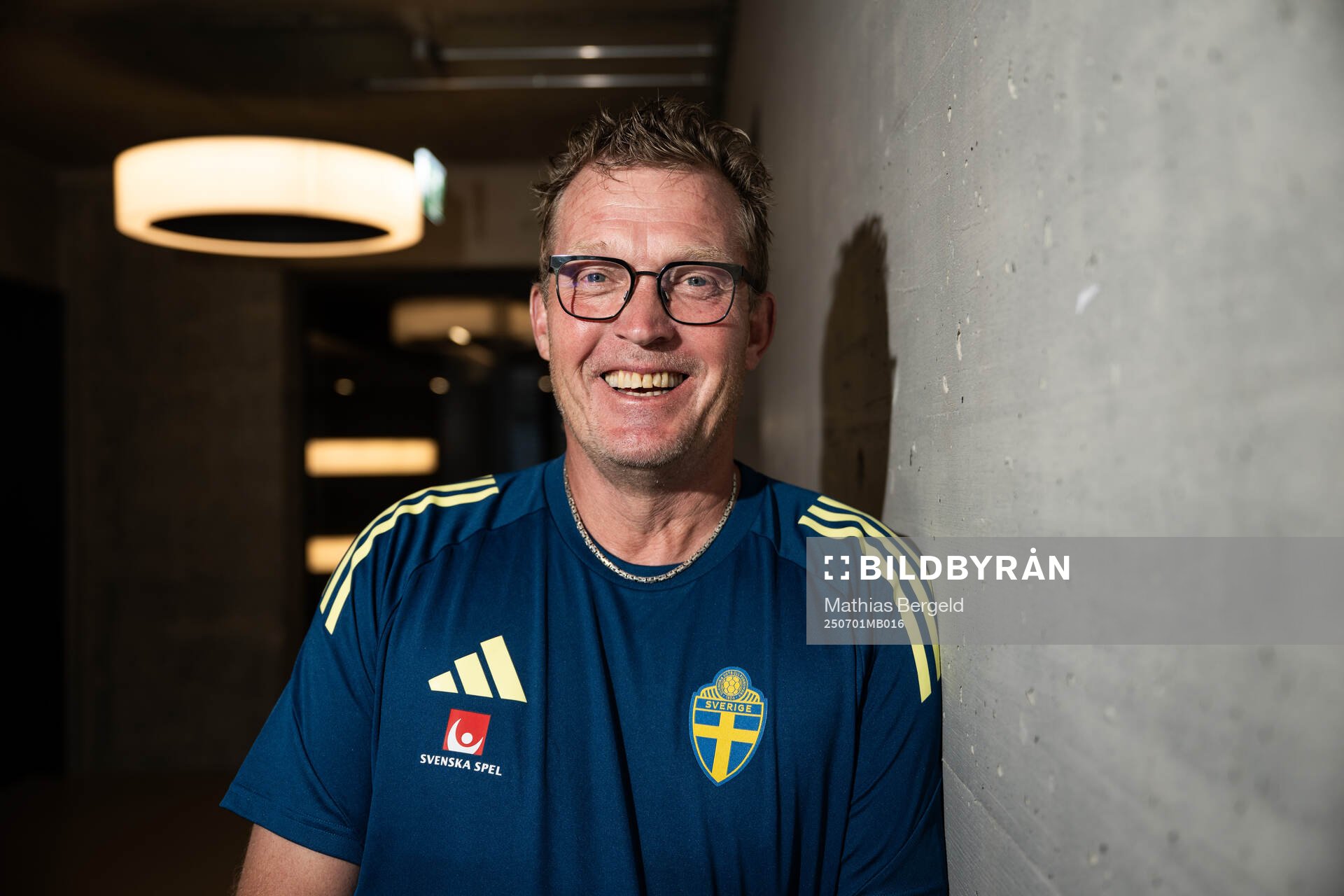 Goalkeeper coach Leif Troedsson of the Swedish women’s