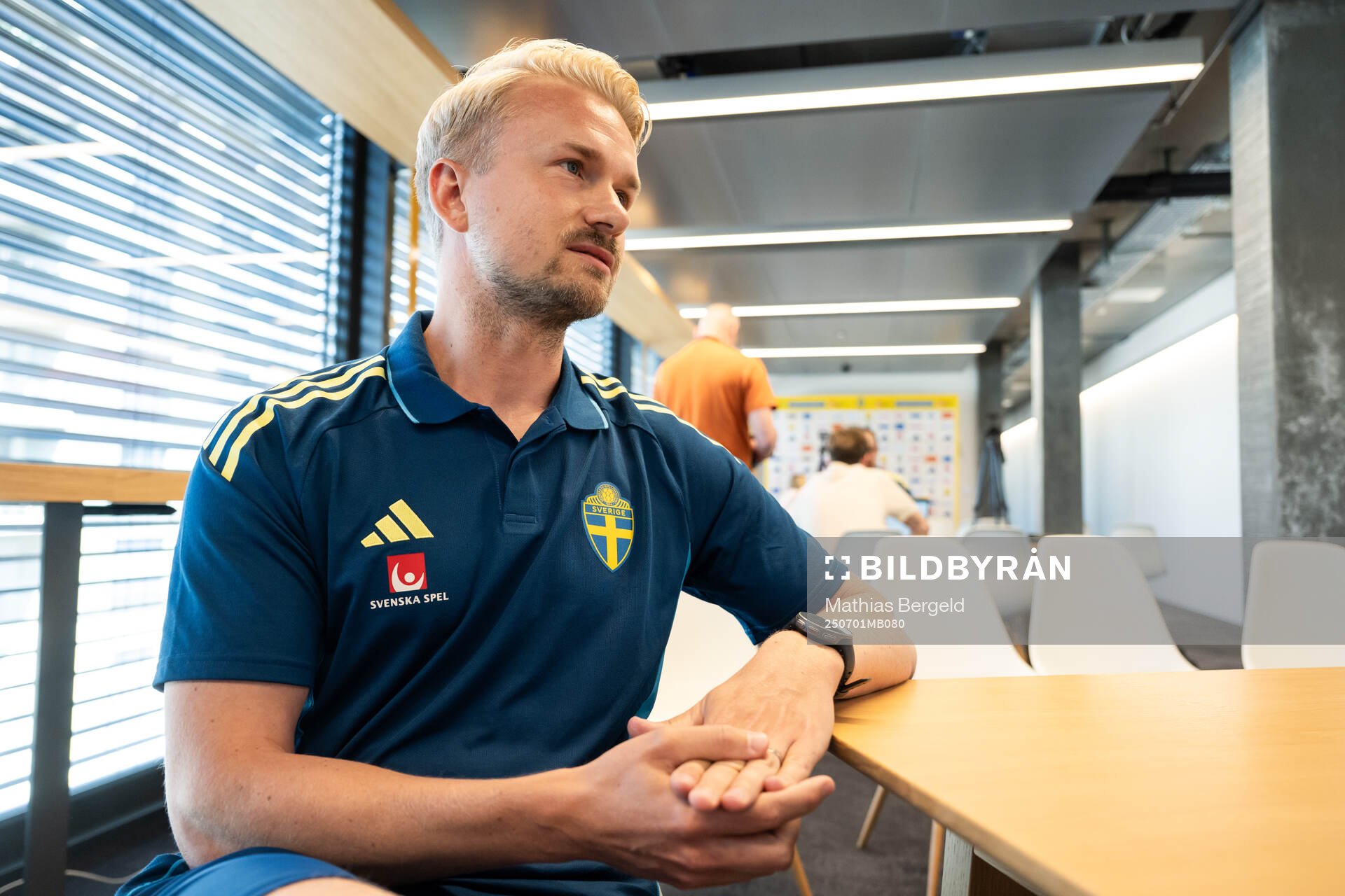 Scout Pierre Fondin of the Swedish women’s national