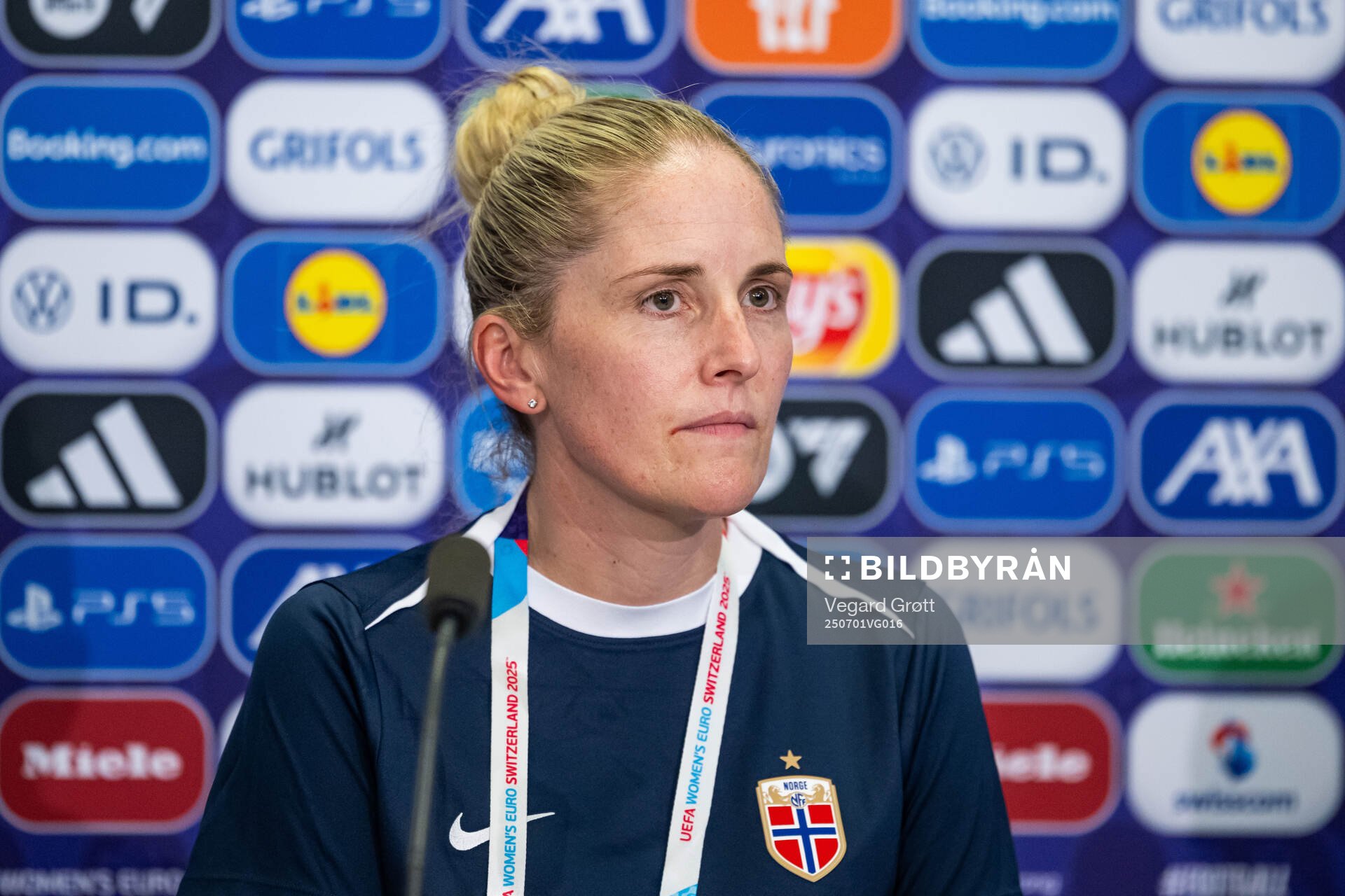 Head coach Gemma Grainger of the Norwegian women's national