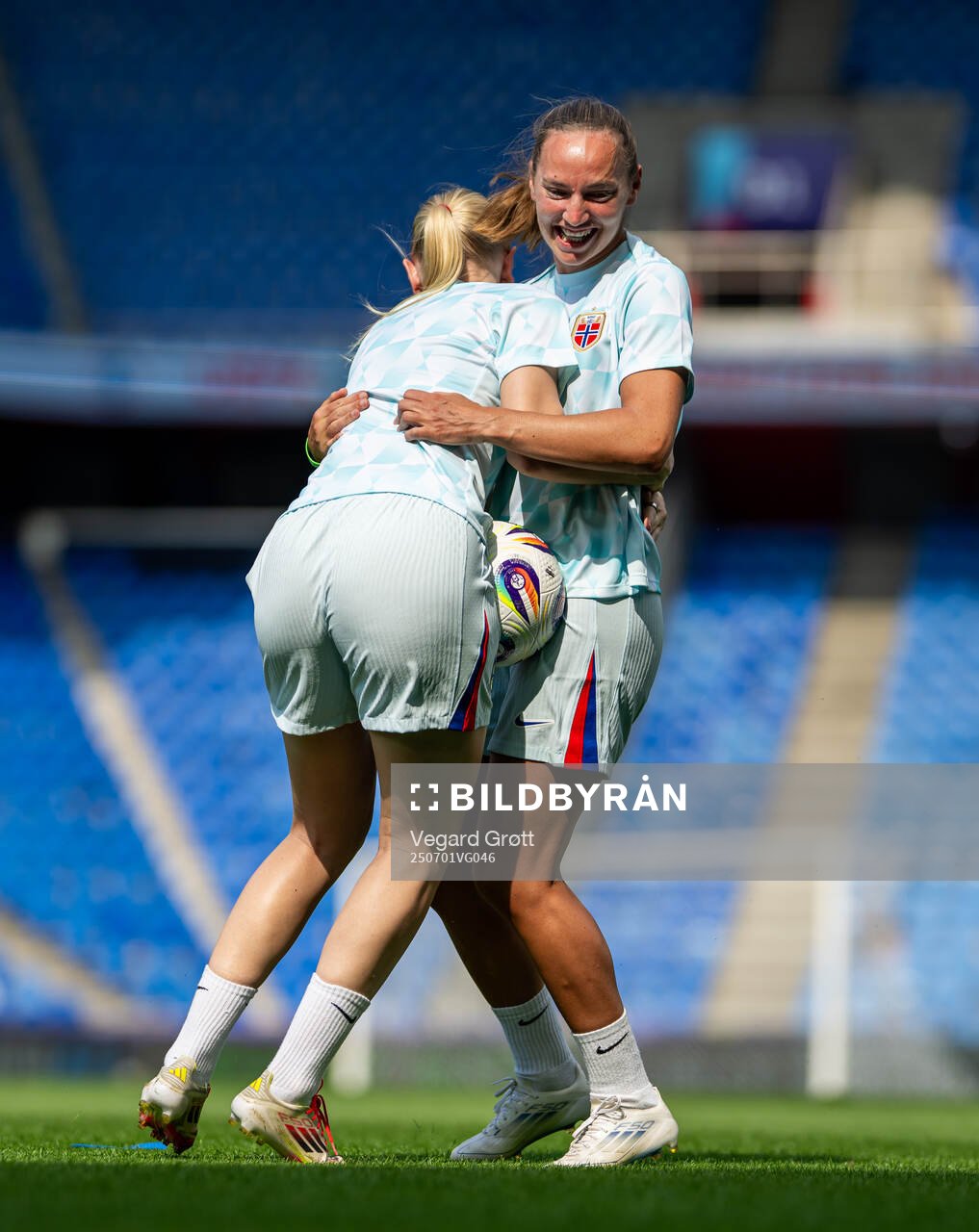 Marit Bratberg Lund and Karina Sævik of the Norwegian