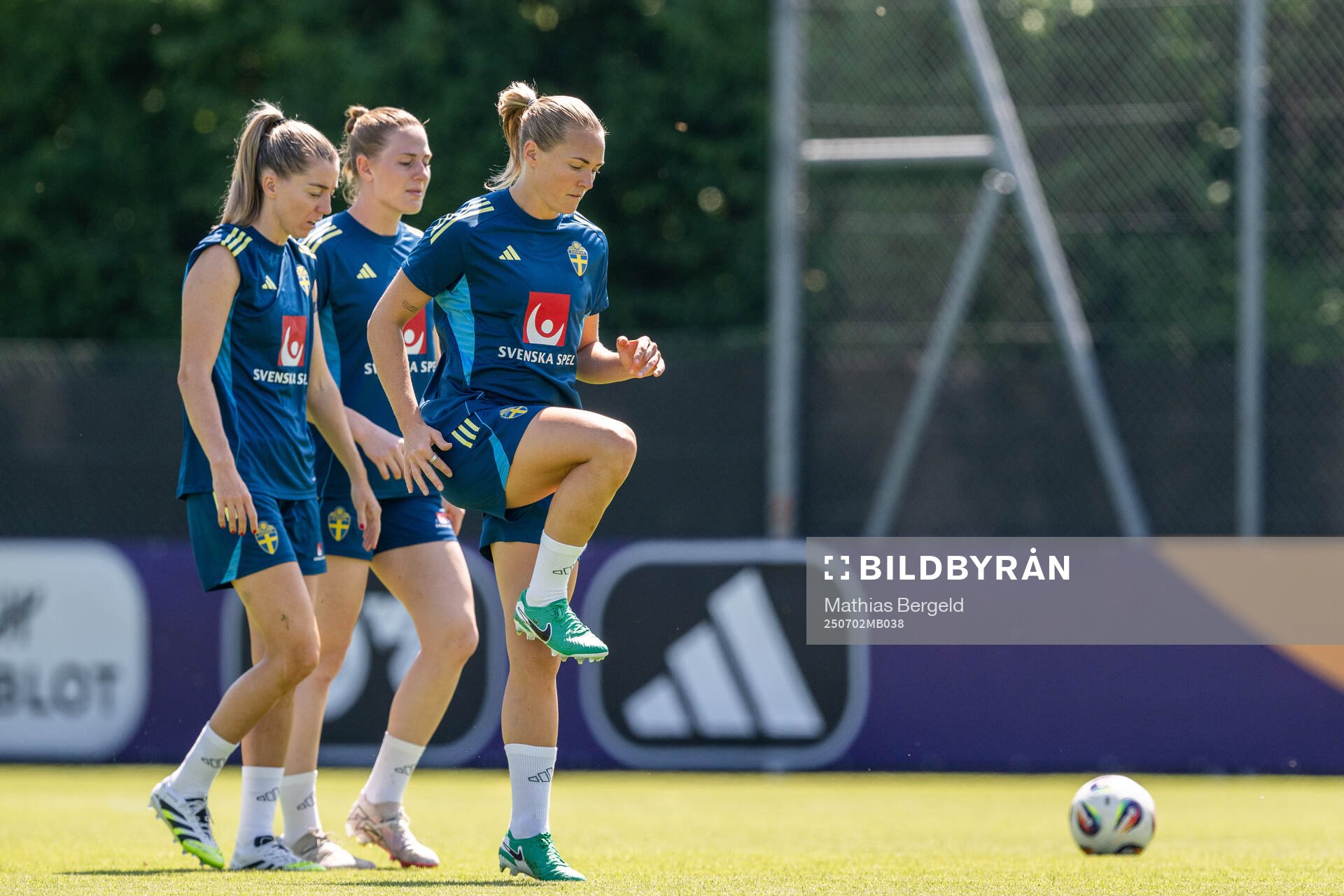 Linda Sembrant, goalkeeper Tove Enblom and Magdalena