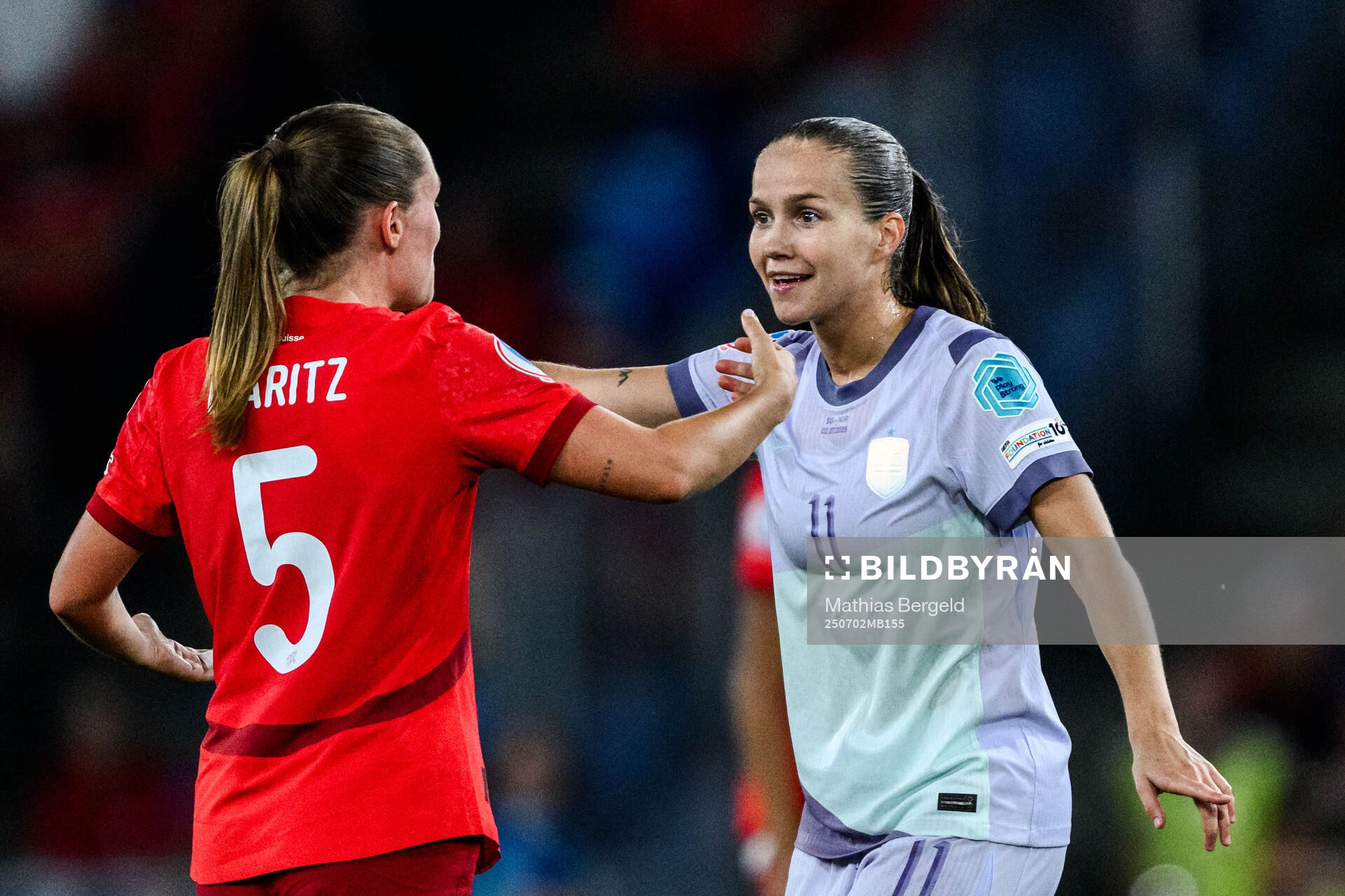Noelle Maritz of Switzerland and Guro Reiten of Norway