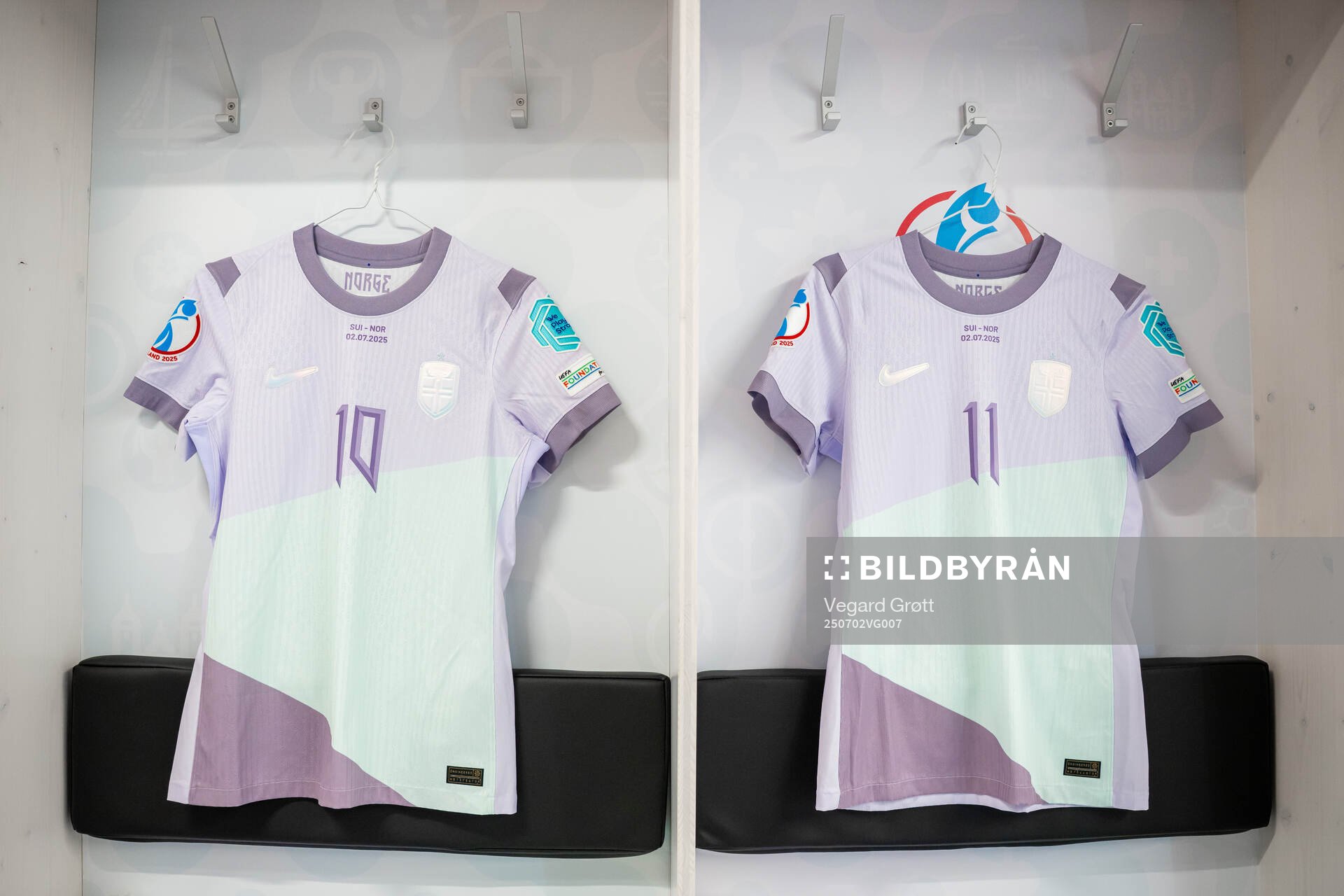 The kits of Caroline Graham Hansen and Guro Reiten of