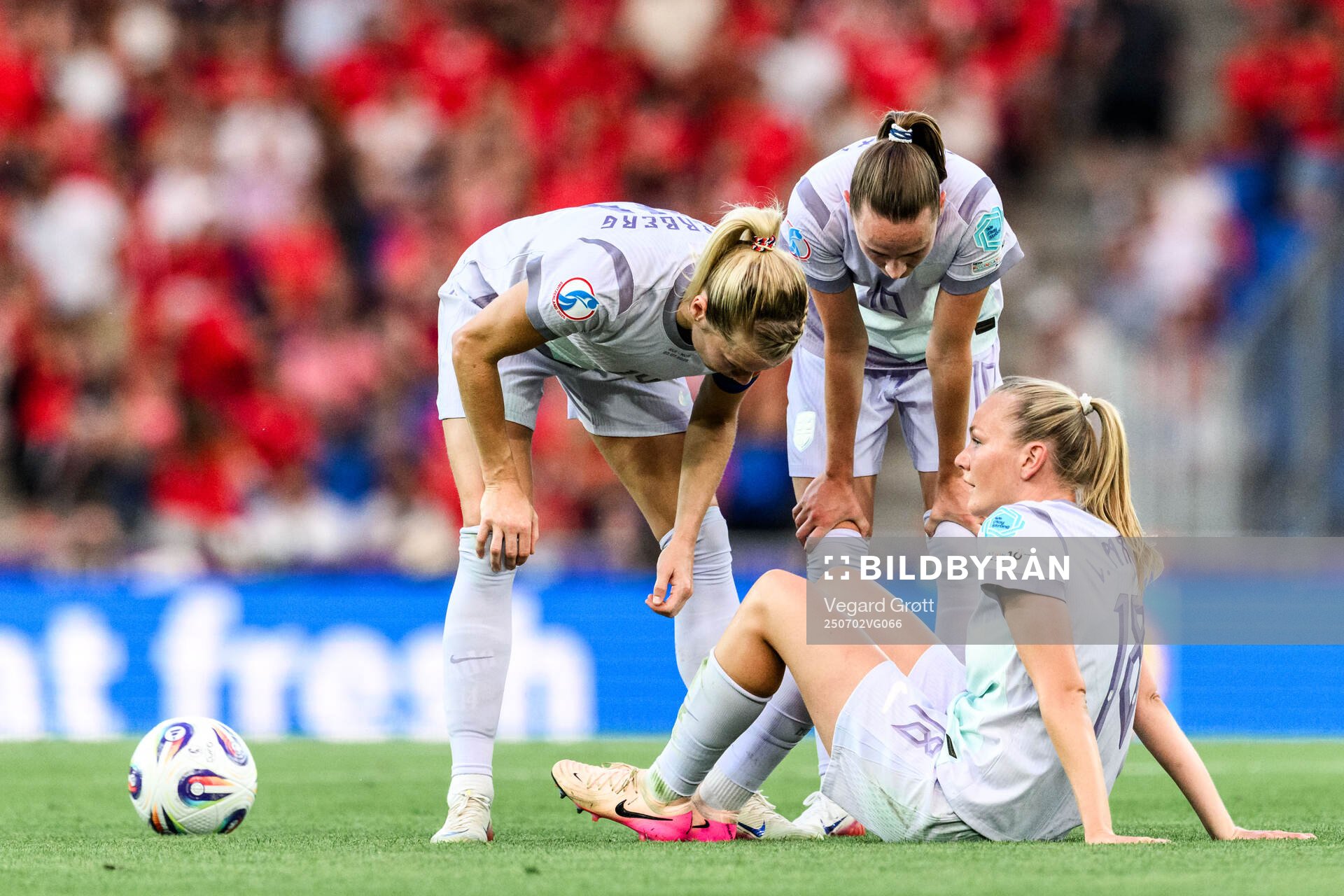 Ada Hegerberg, Caroline Graham Hansen and Frida Maanum of
