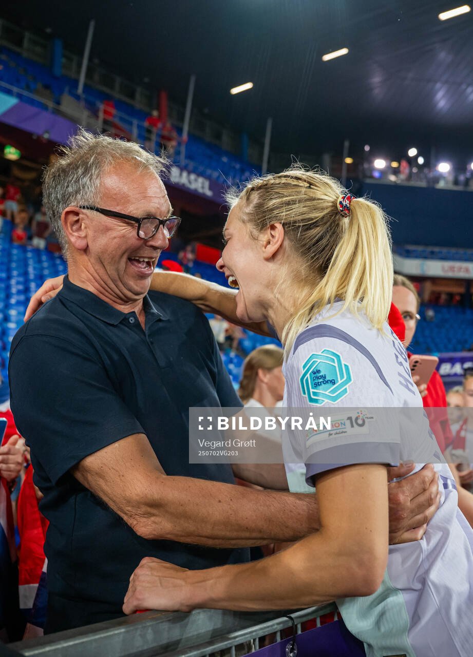 Ada Hegerberg of Norway celebrates with her dad Stein Erik