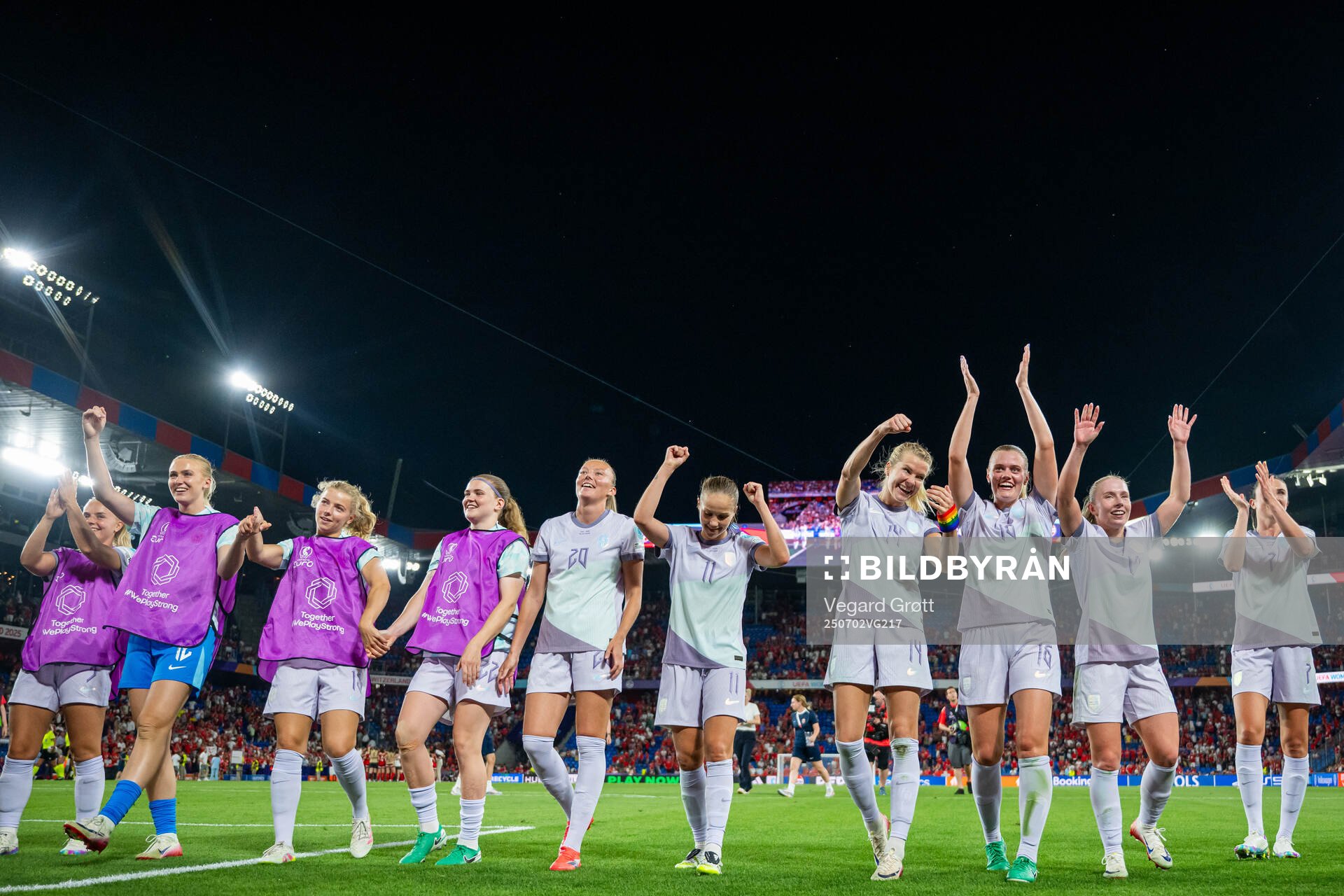 Goalkeeper Selma Panengstuen, Justine Kielland, Signe