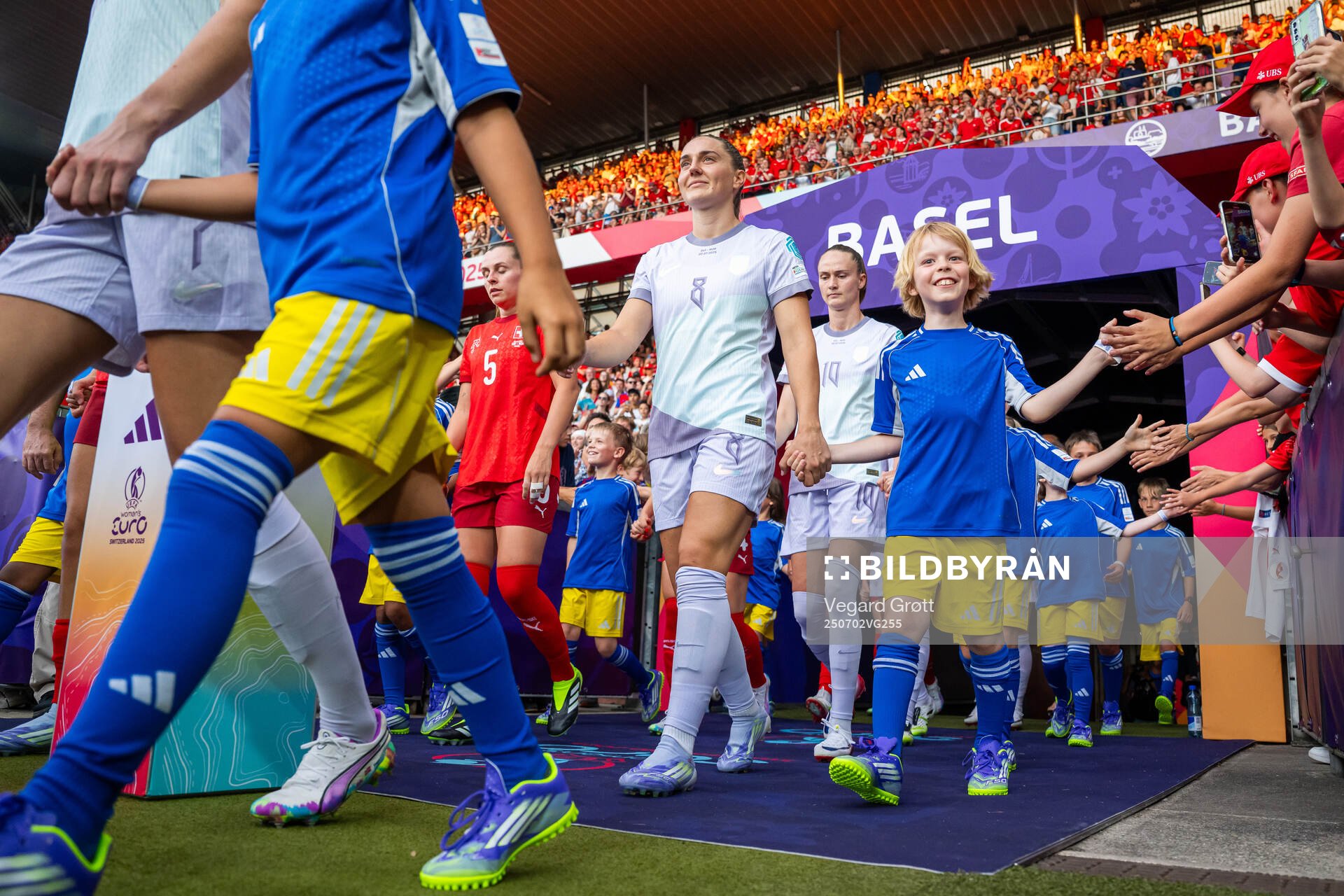 Vilde Bøe Risa of Norway enters the pitch
