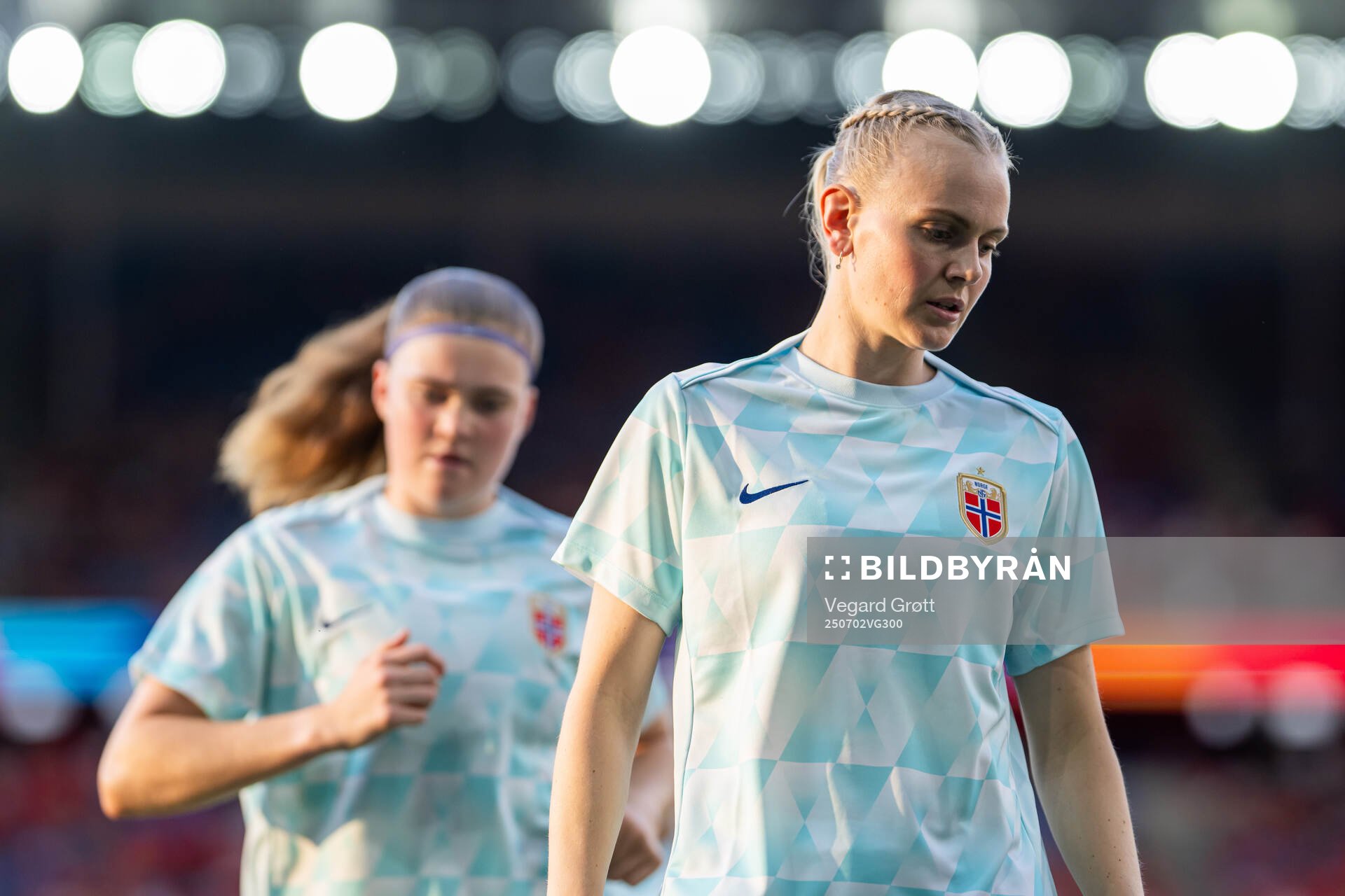 Karina Sævik of Norway warms up