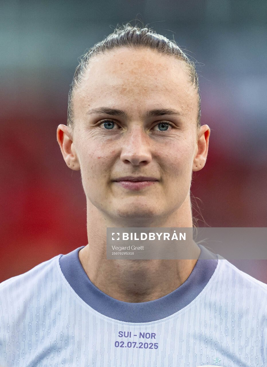 Caroline Graham Hansen of Norway line up