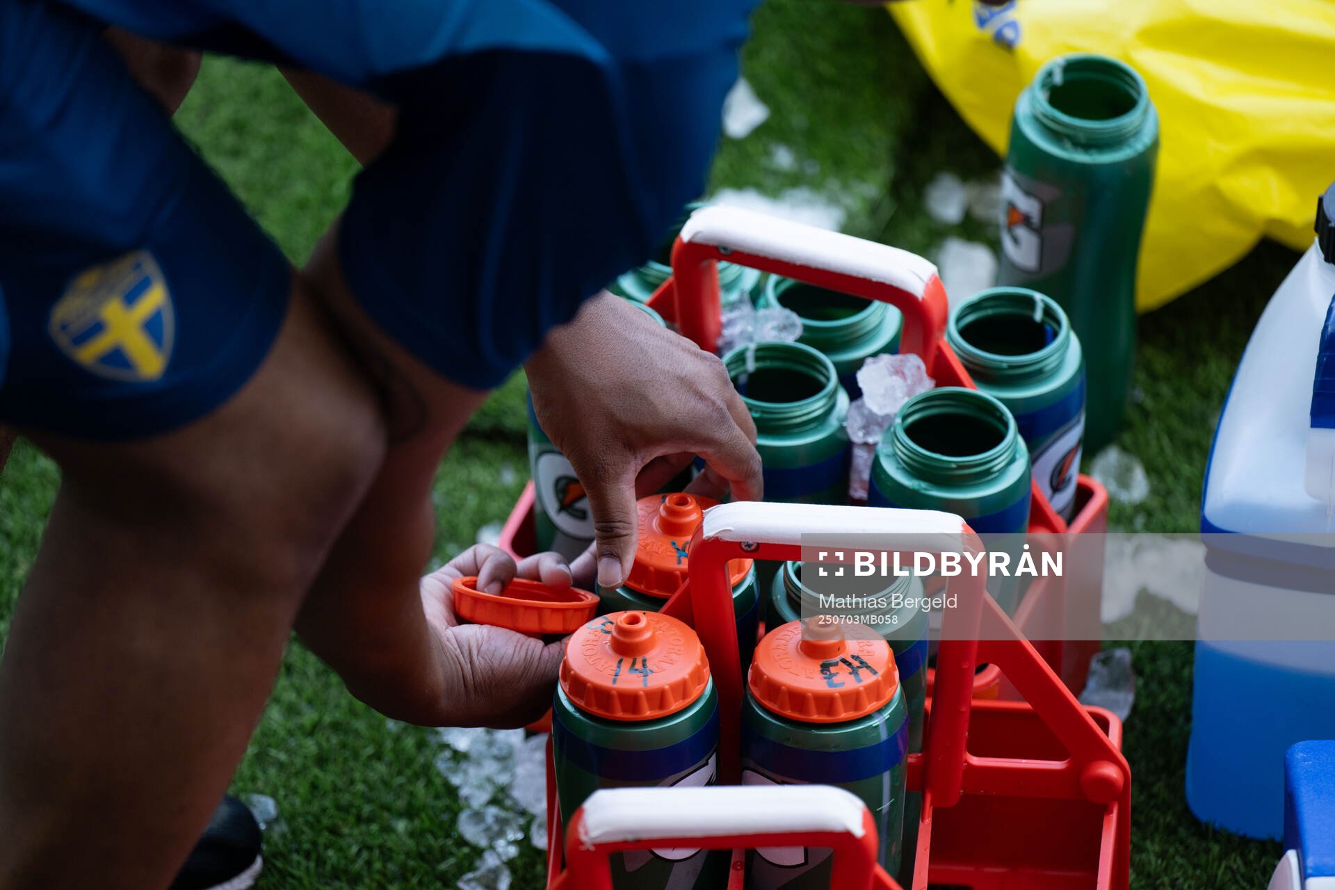 Ice in water bottles of the Swedish women's national