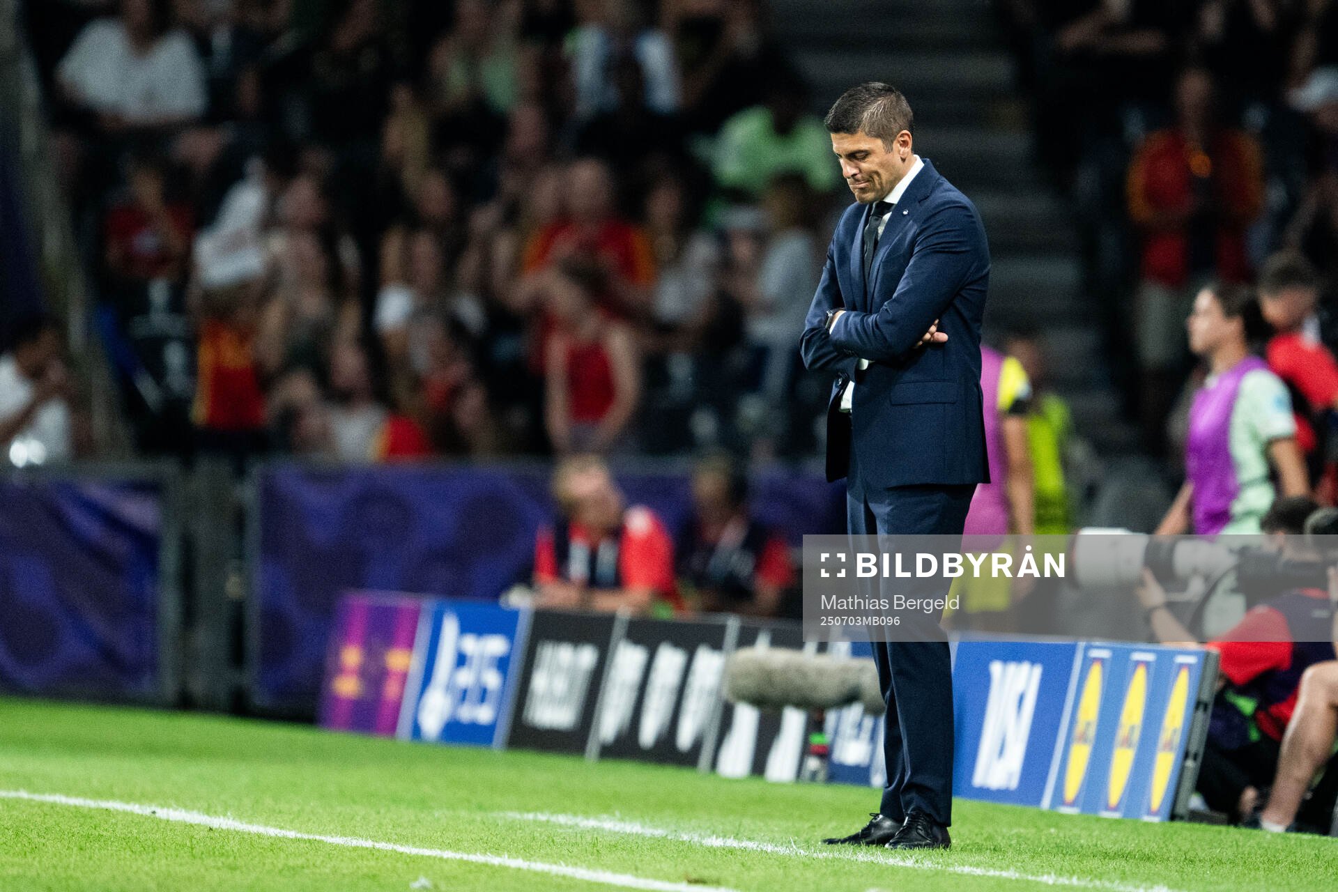 Head coach Francisco Neto of Portugal looks dejected