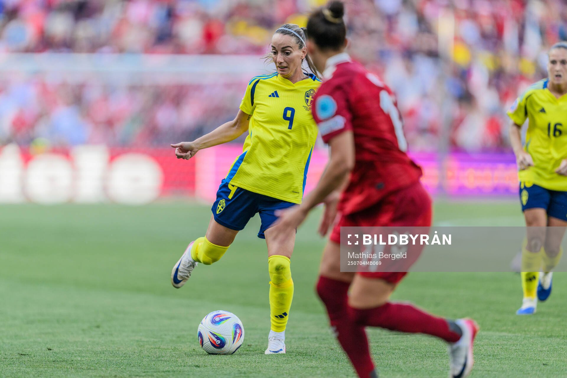 Kosovare Asllani of Sweden