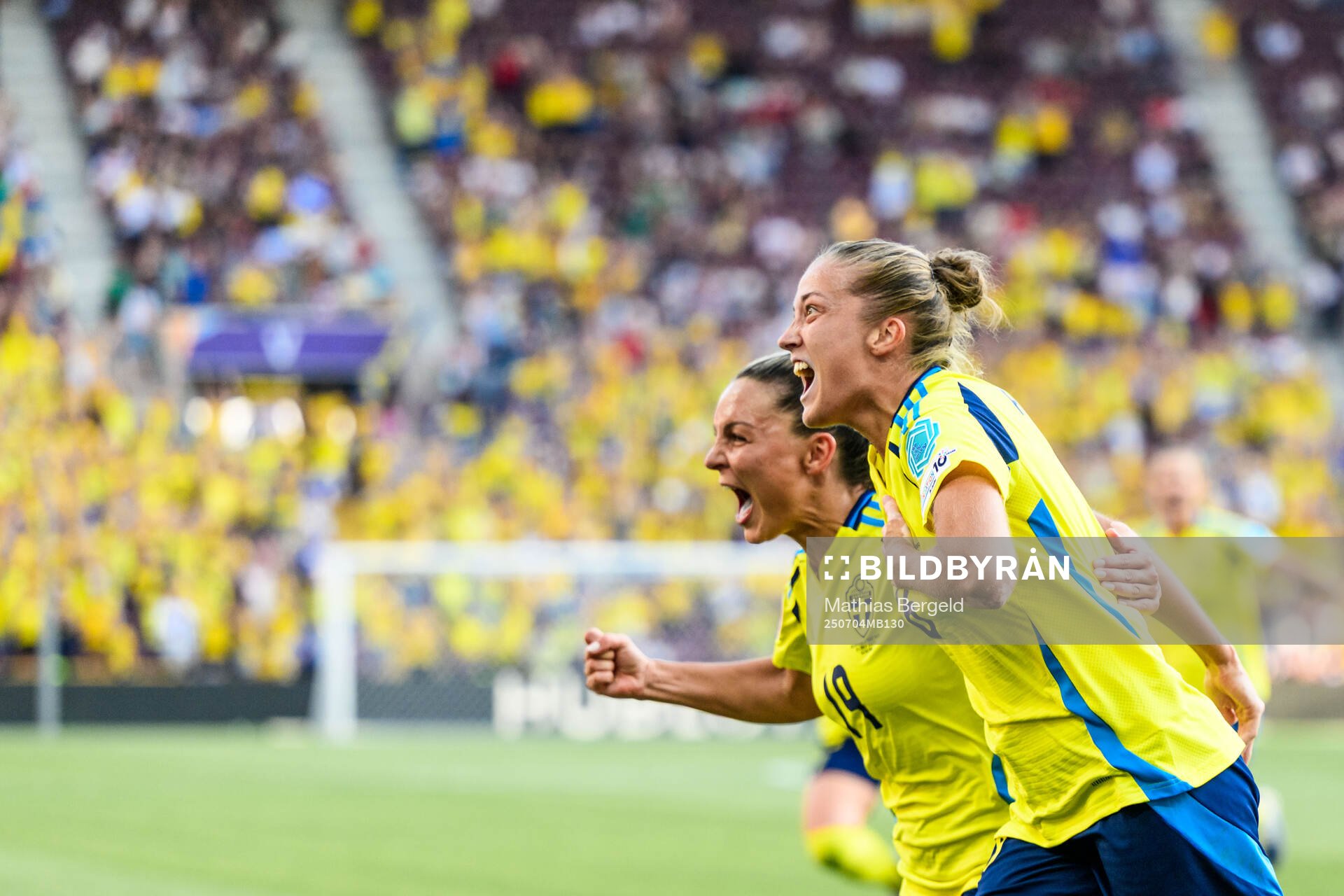 Johanna Rytting Kaneryd and Filippa Angeldahl of Sweden