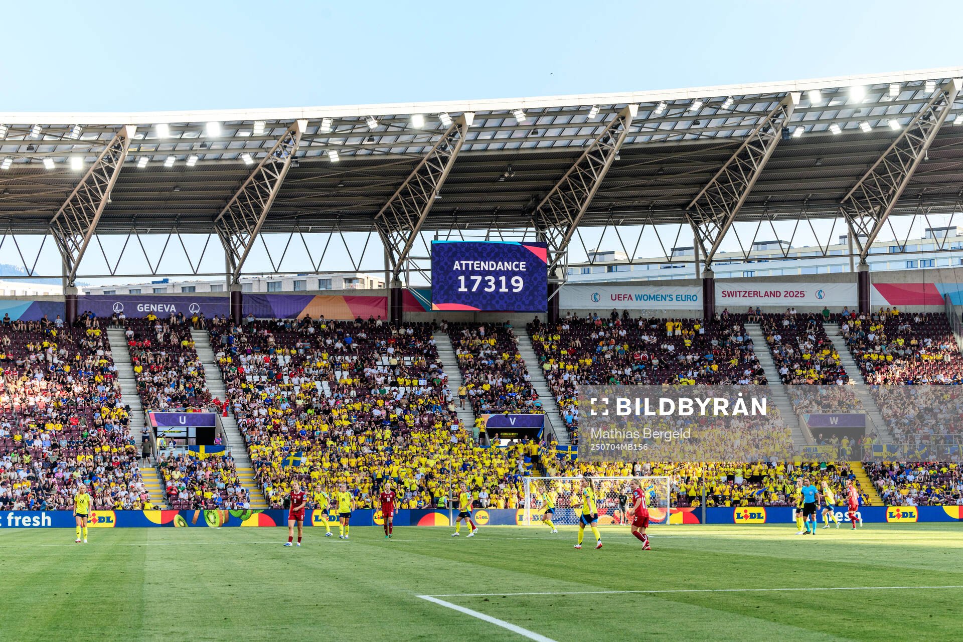 Attendance 17319 is shown