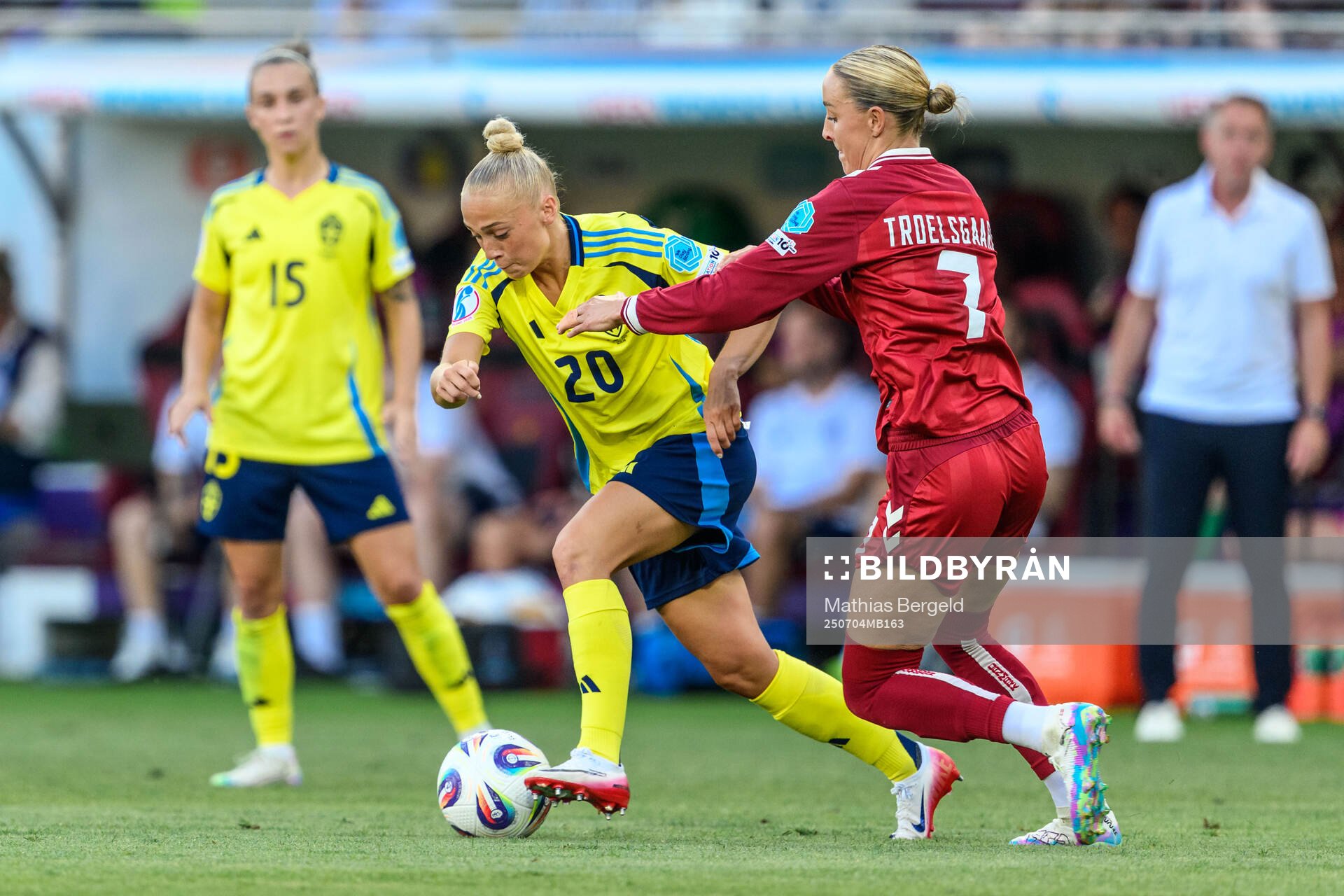Hanna Bennison of Sweden and Sanne Troelsgaard of Denmark