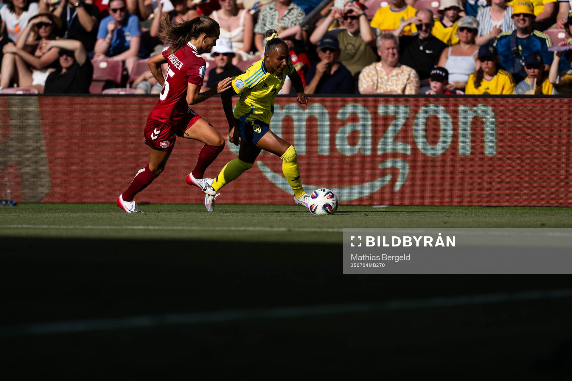 Frederikke Thøgersen of Denmark and Madelen Janogy of