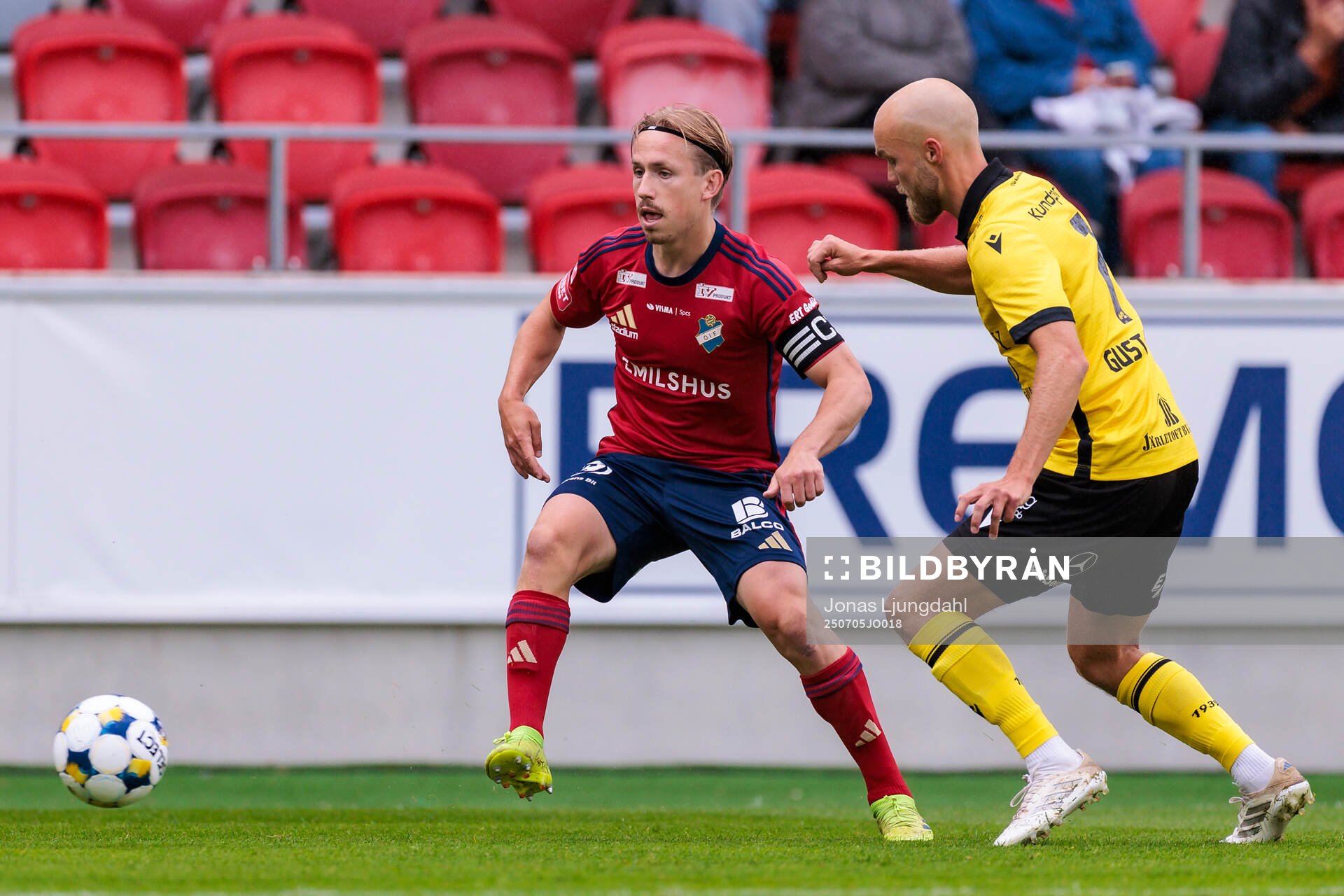 Östers David Seger och Mjällbys Viktor Gustafson