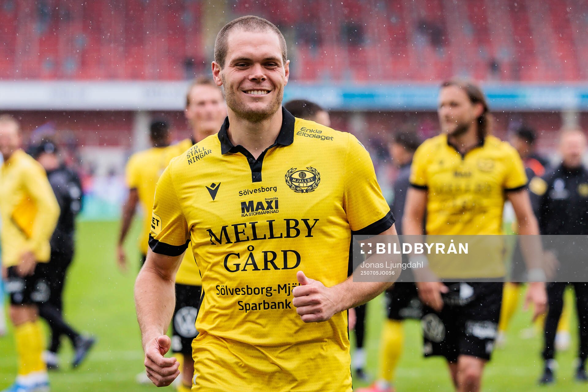 Mjällbys Jacob Bergström jublar