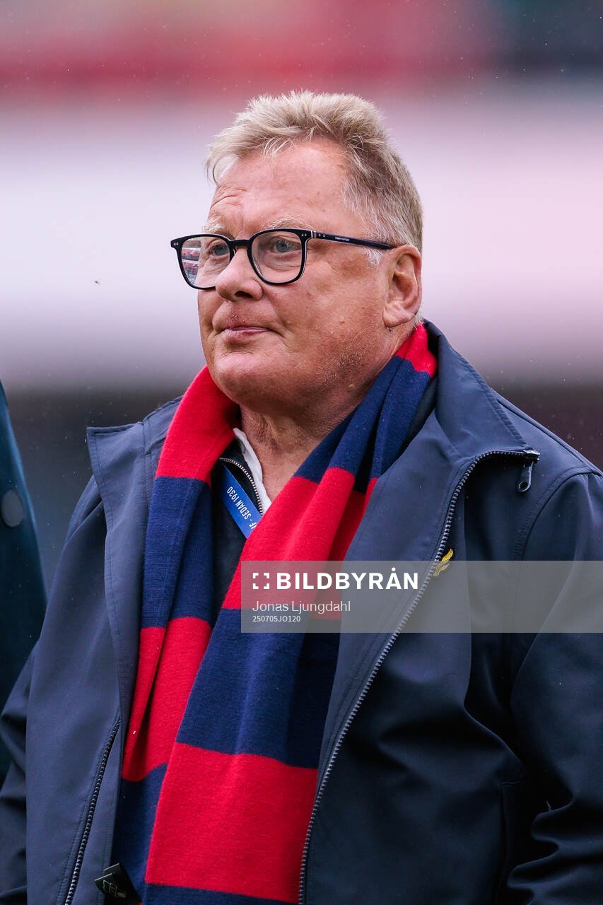 Östers gamla spelare Tommy Evertsson uppmärksammas