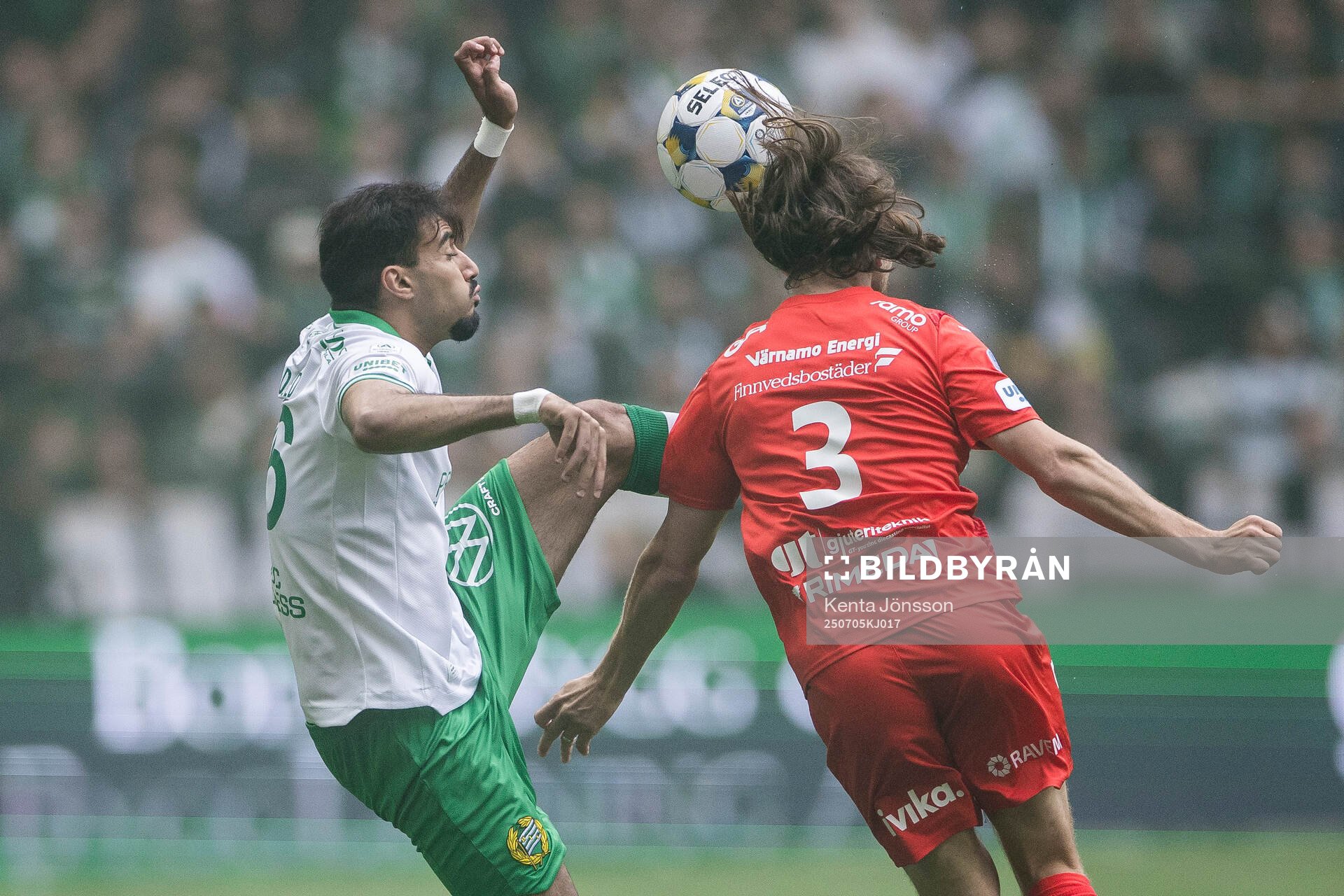 Hammarbys Montader Madjed och Värnamos Axel Björnström