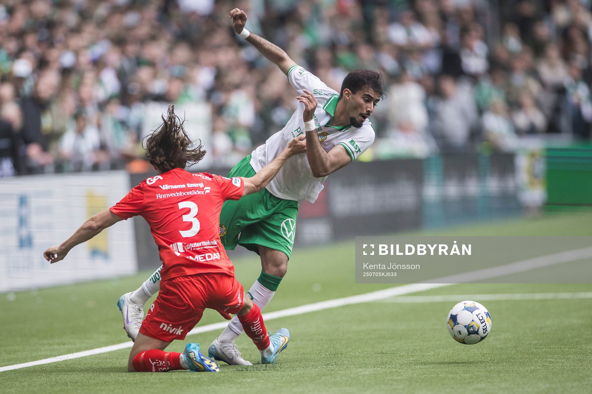 Värnamos Axel Björnström och Hammarbys Montader Madjed