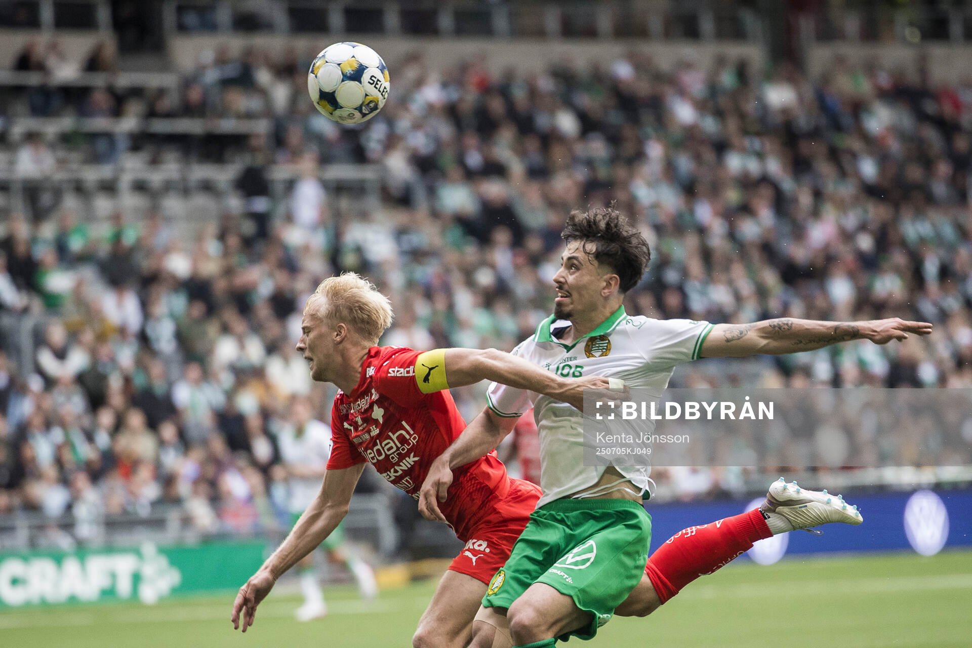 Värnamos Victor Larsson och Hammarbys Sebastian Tounekti