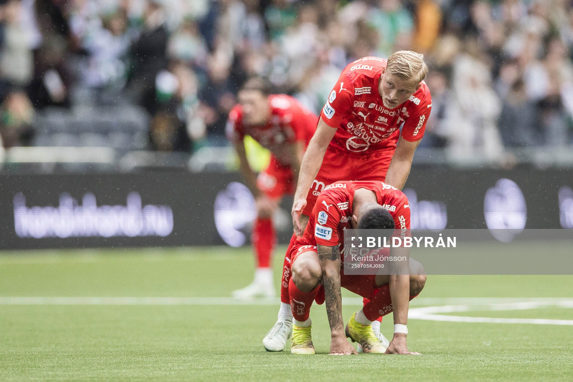 Värnamos Luke Le Roux och Johan Rapp deppar