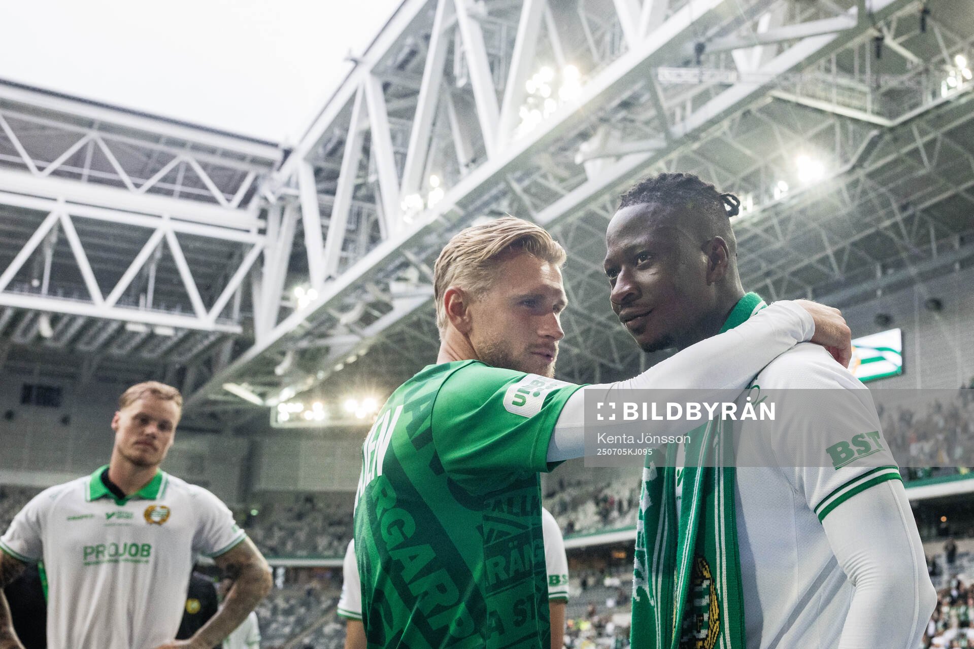 Hammarbys Simon Strand och Moise Elohim Victoire Kabore