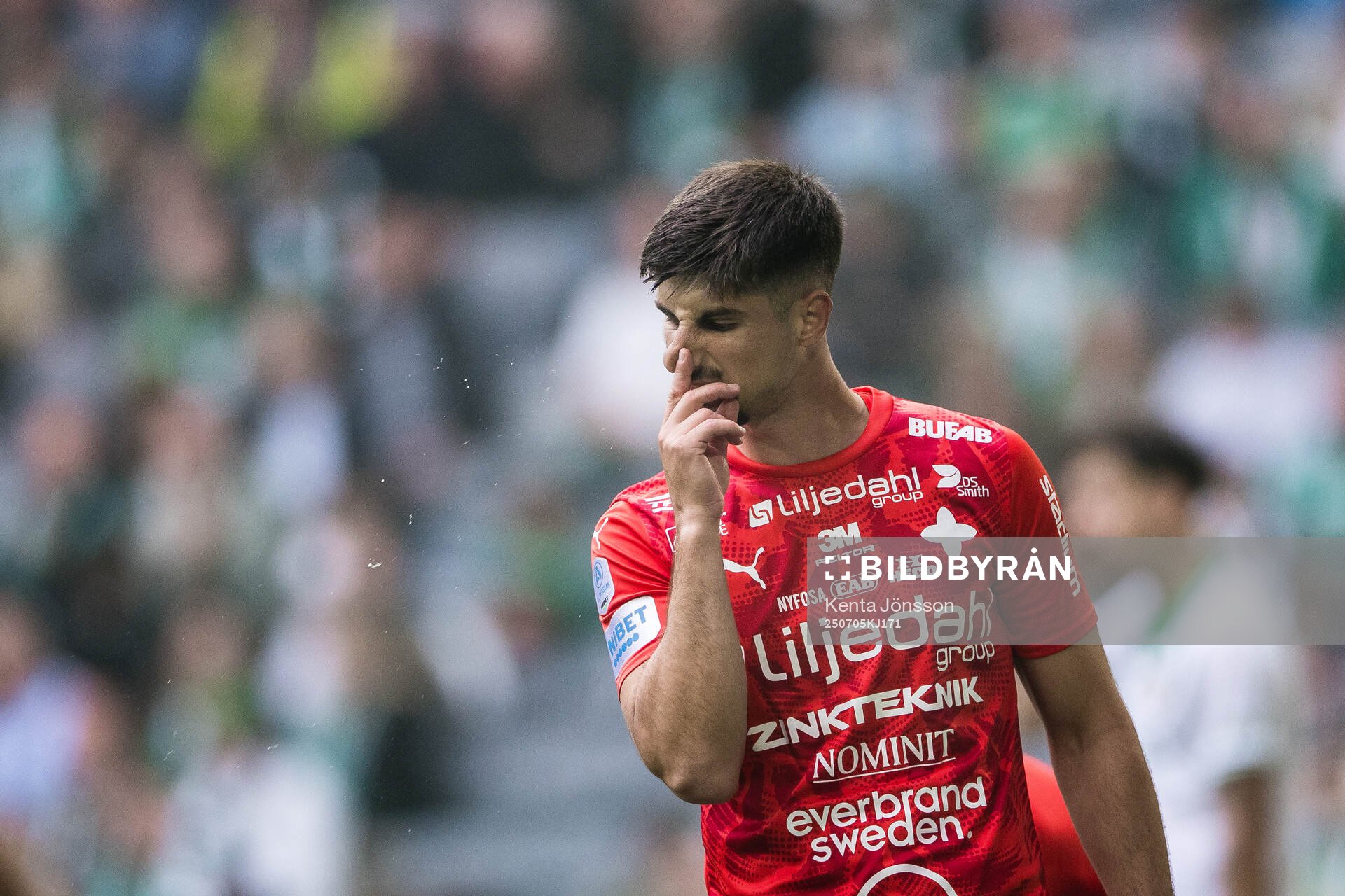 Värnamos Emin Grozdanic deppar