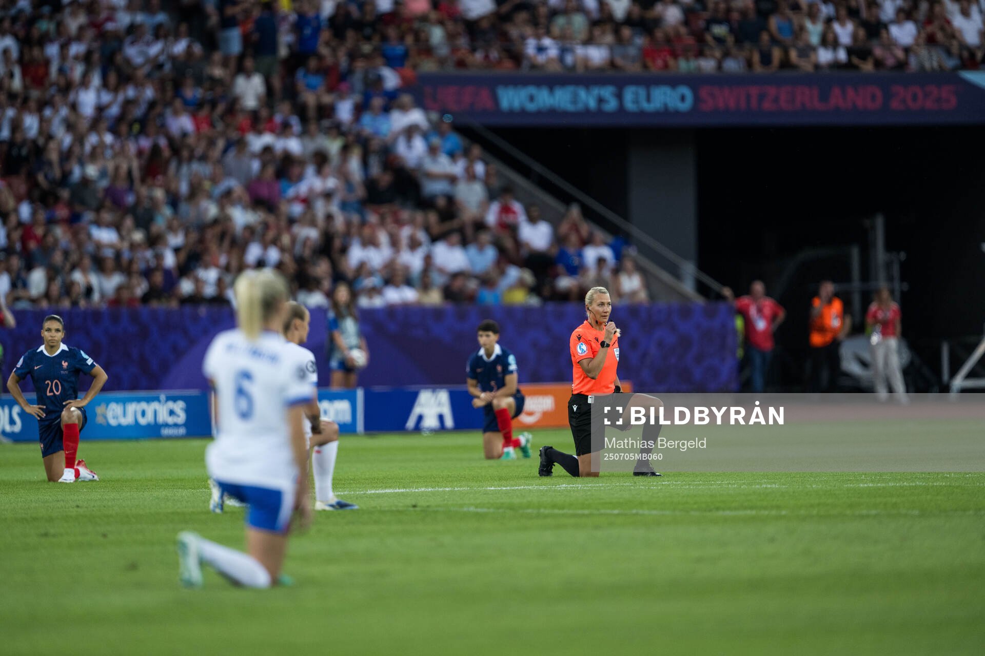 Referee Tess Olofsson