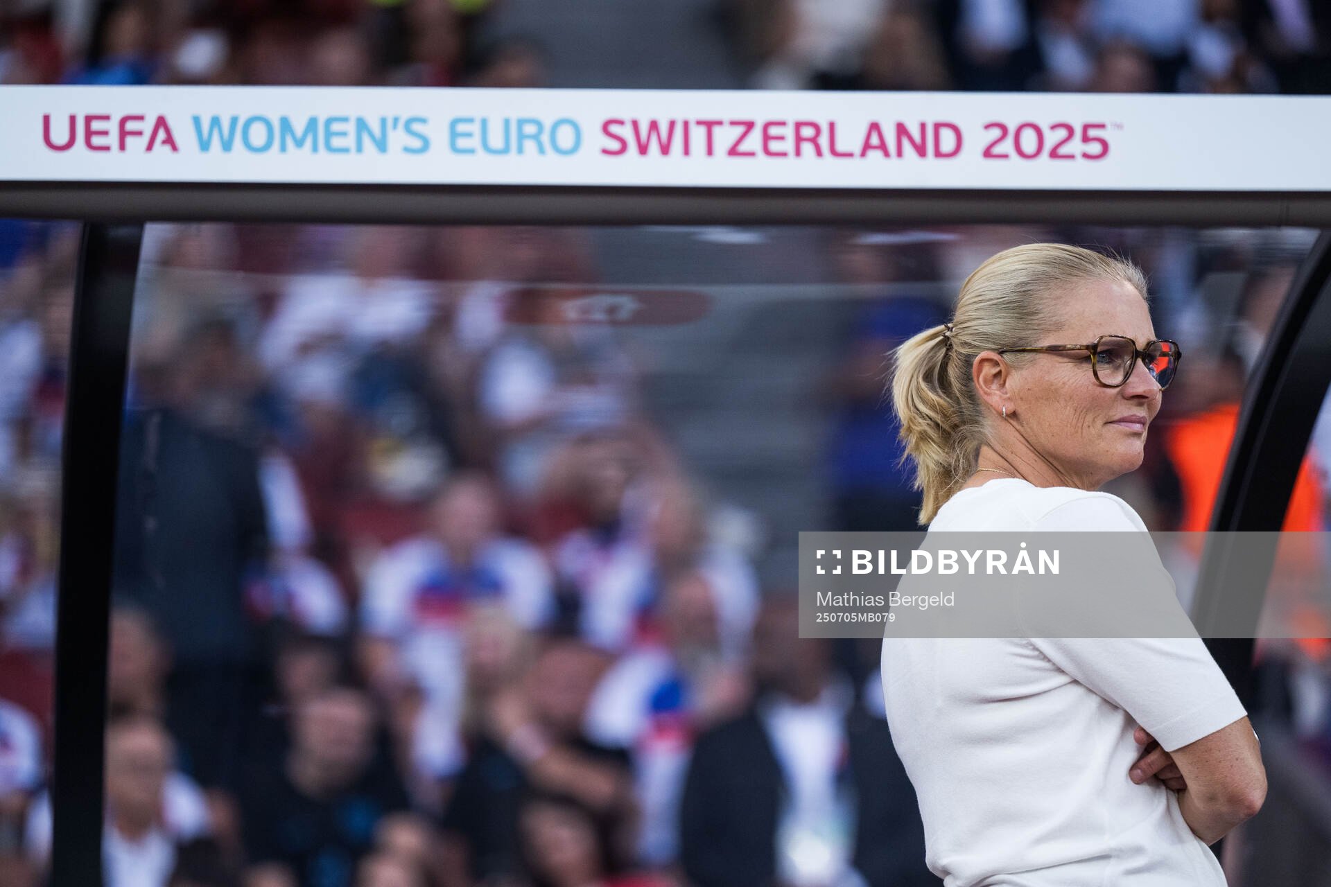 Head coach Sarina Wiegman of England