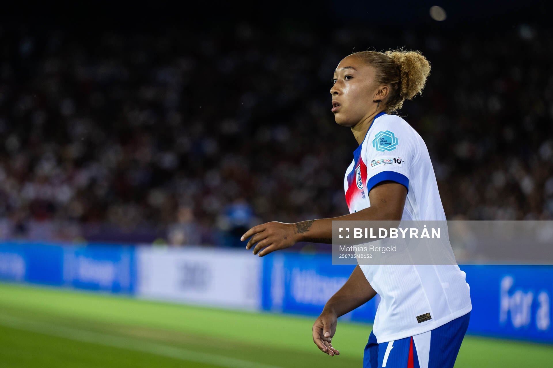 Lauren James of England