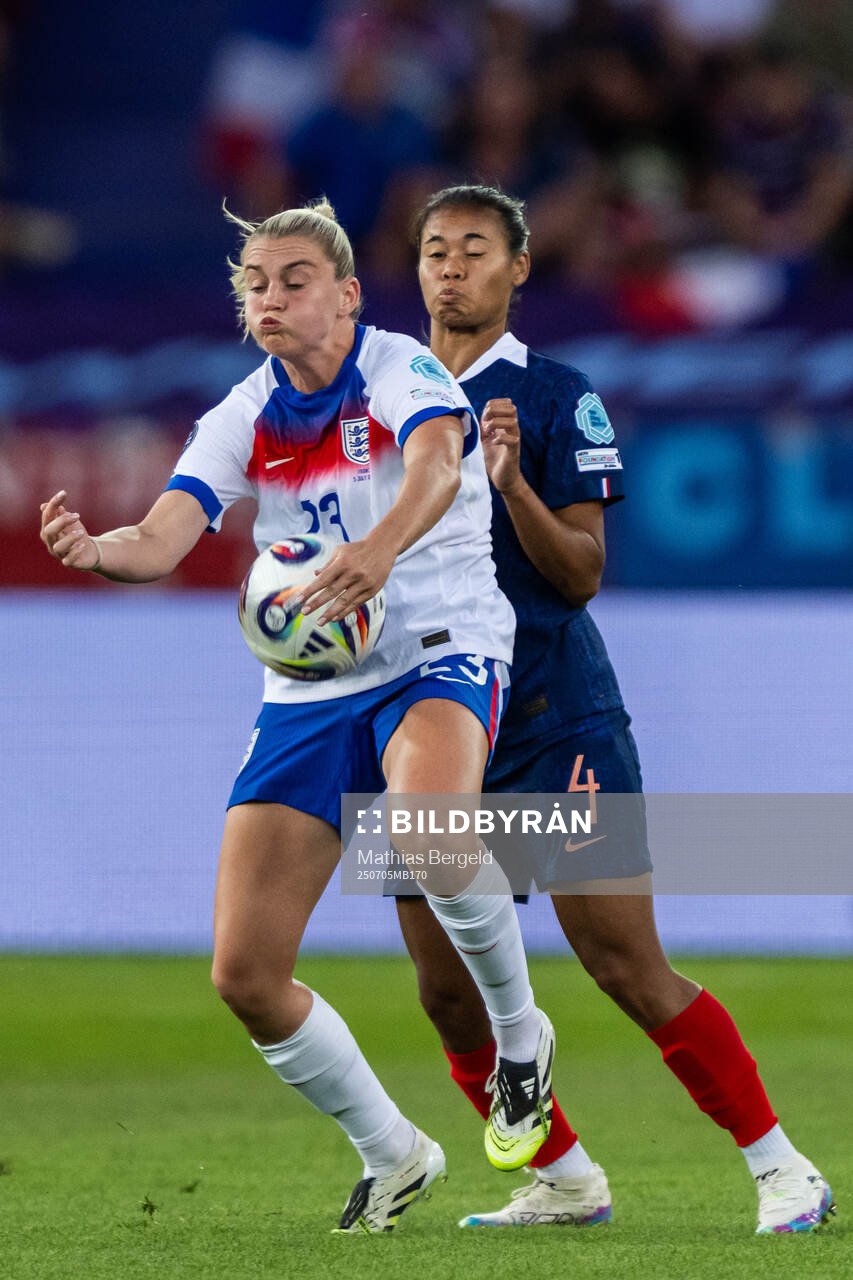 Alessia Russo of England and Alice Sombath of France