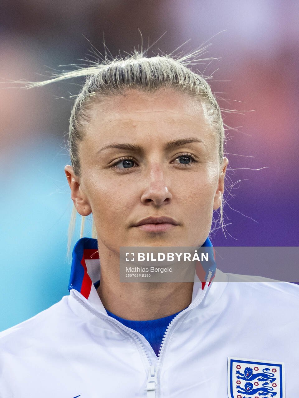 Leah Williamson of England