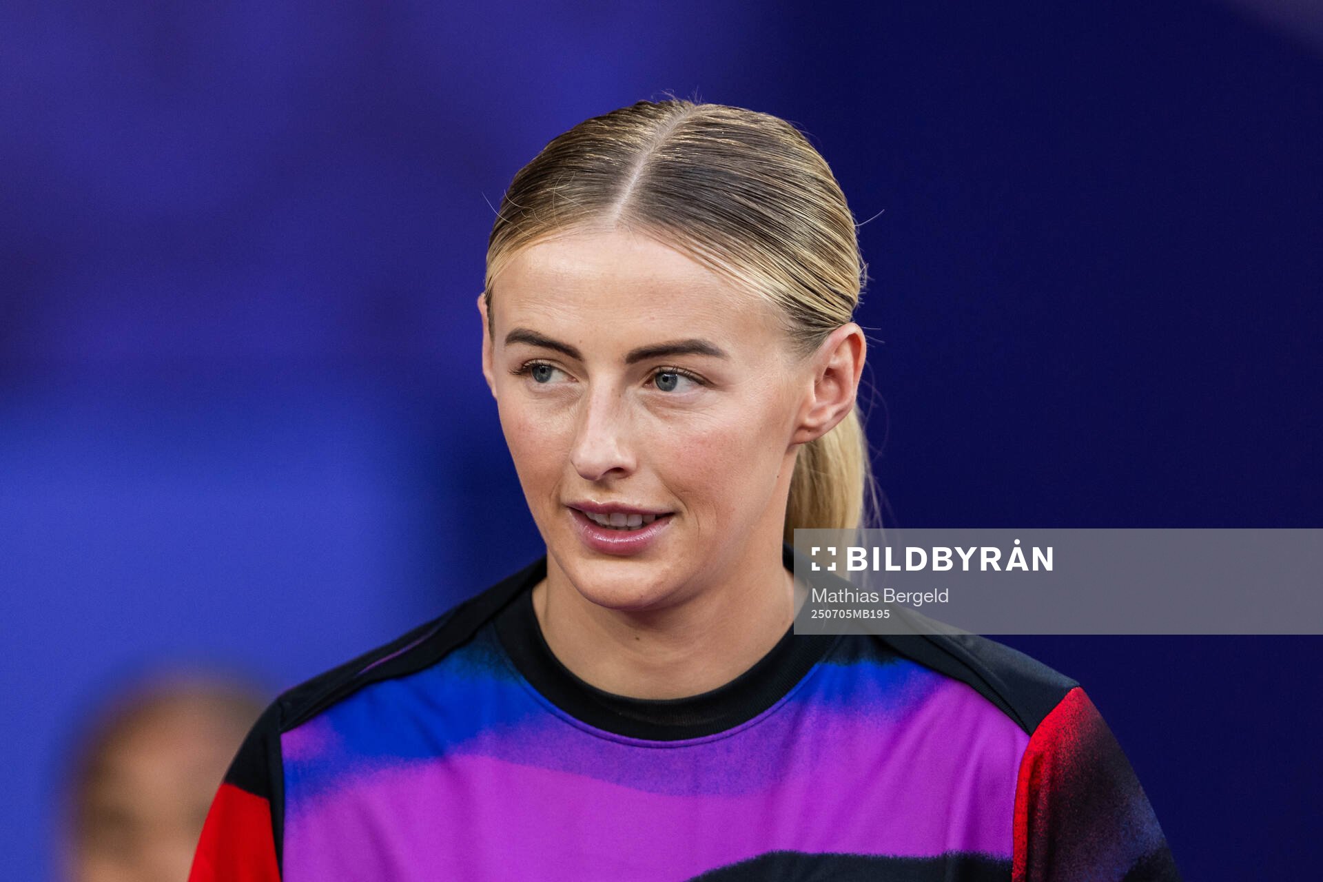 Chloe Kelly of England