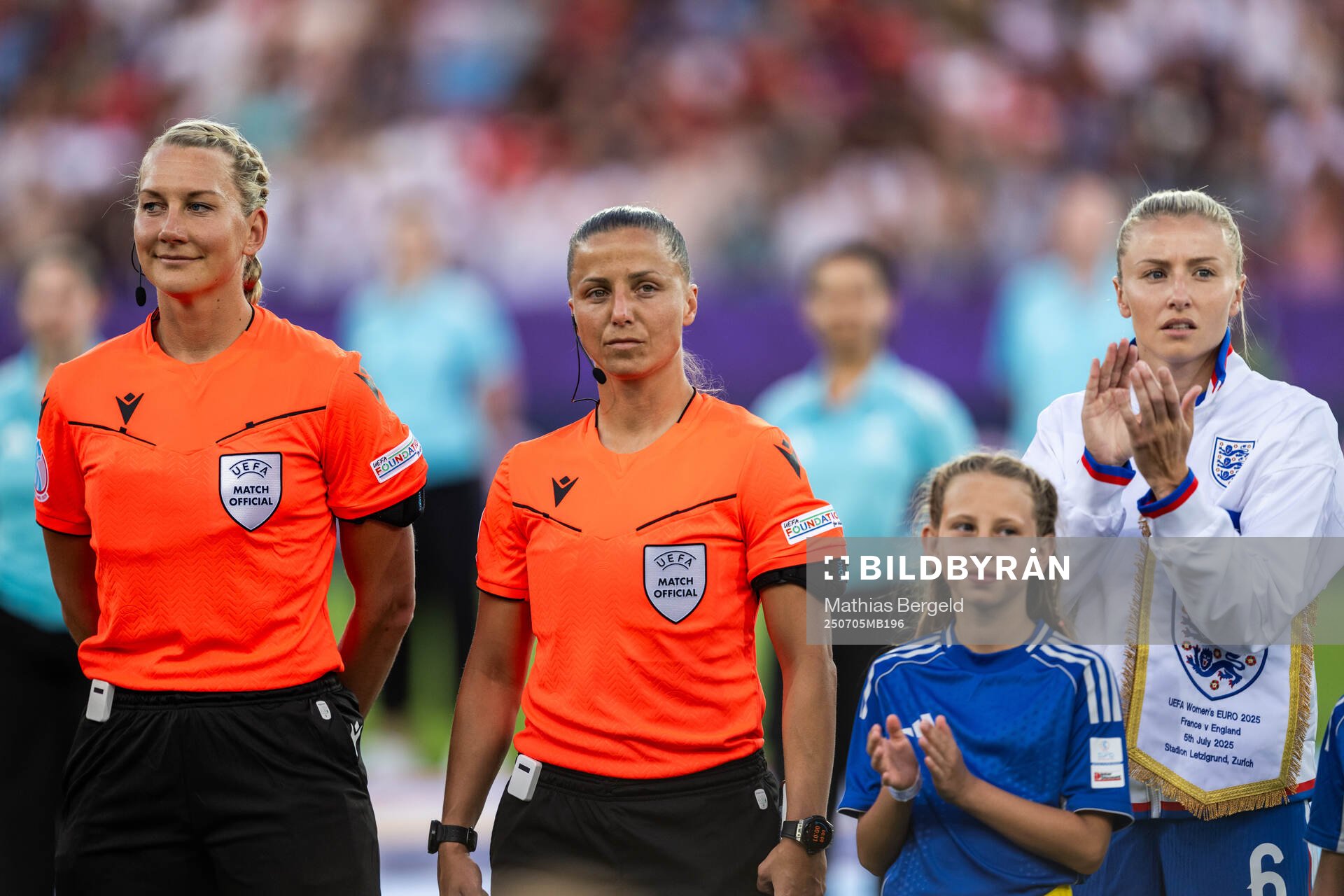 Referee Tess Olofsson and assistant referee Almira Spahic