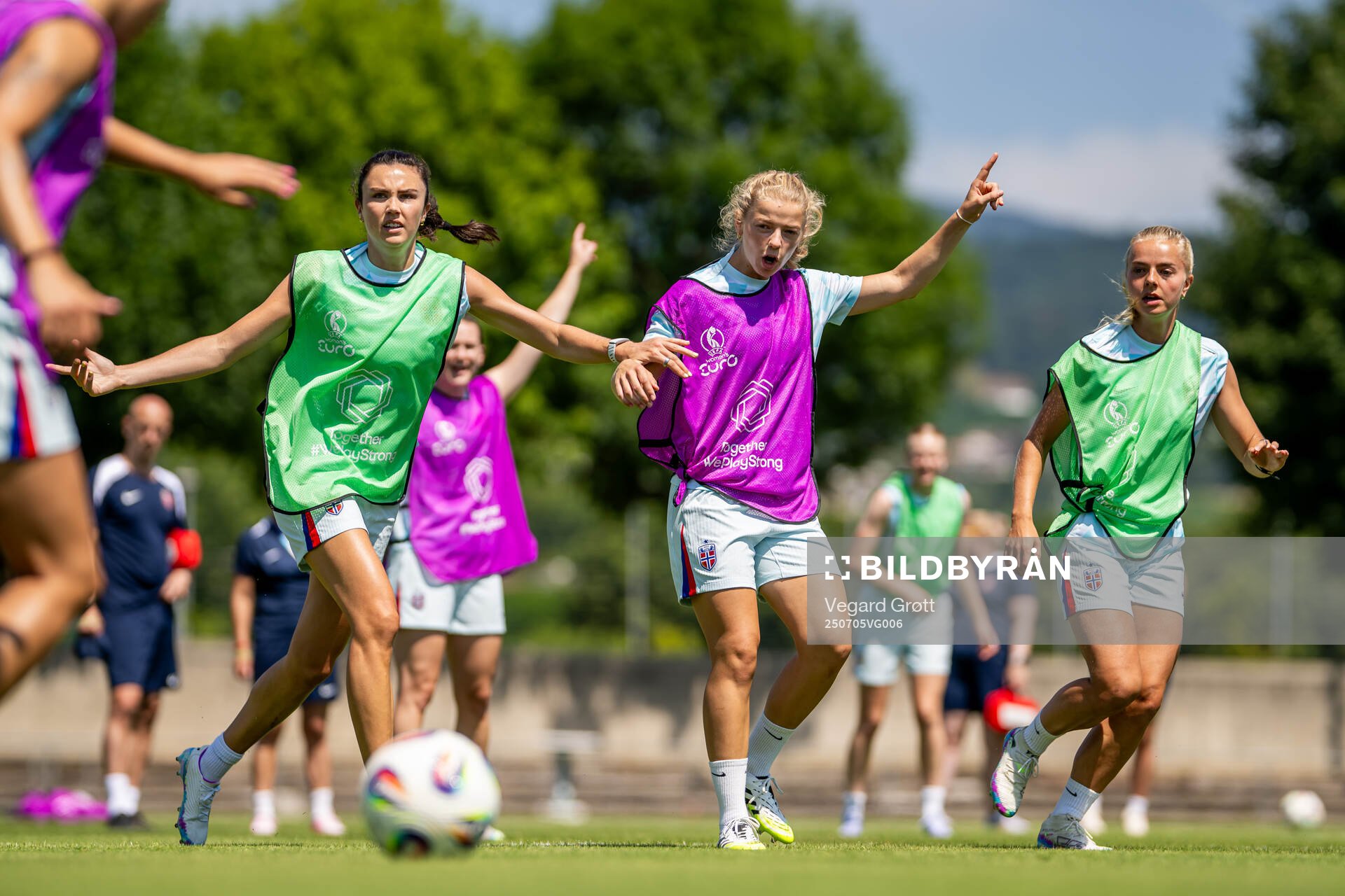 Ingrid Syrstad Engen and Justine Kielland of the Norwegian