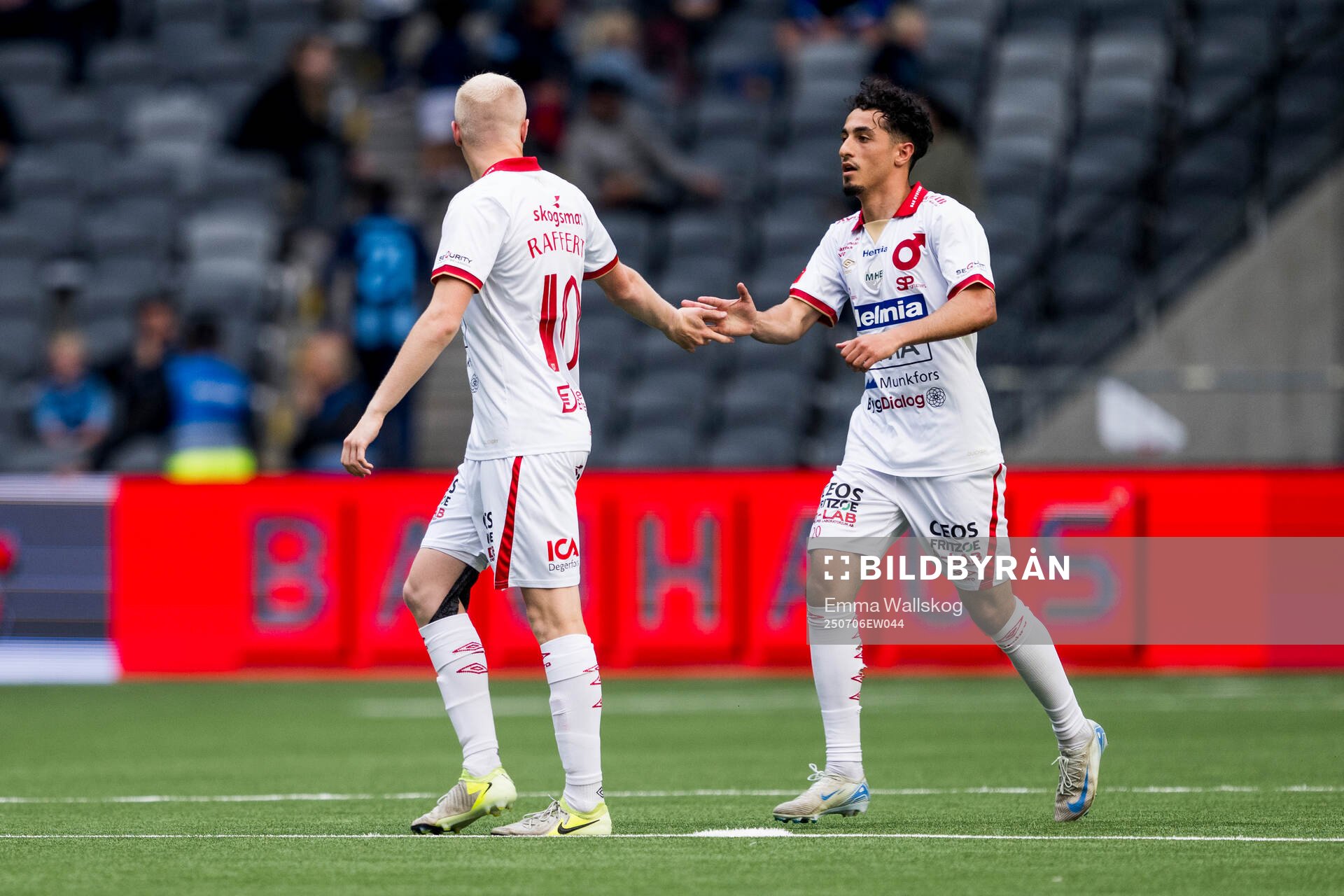 Degerfors Marcus Rafferty och Elias Barsoum jublar