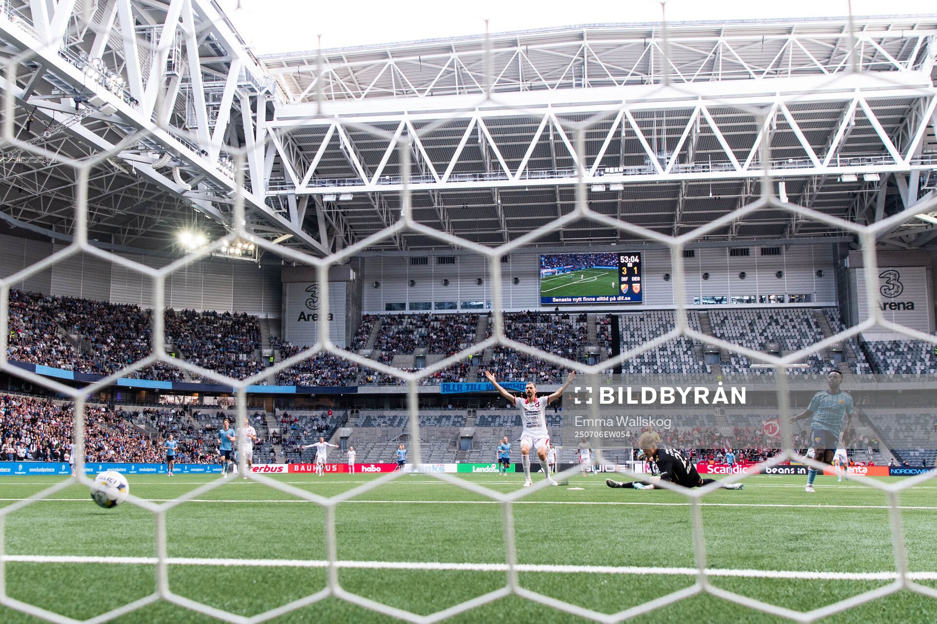 Djurgårdens Tokmac Nguen gör 4-1 bakom Degerfors